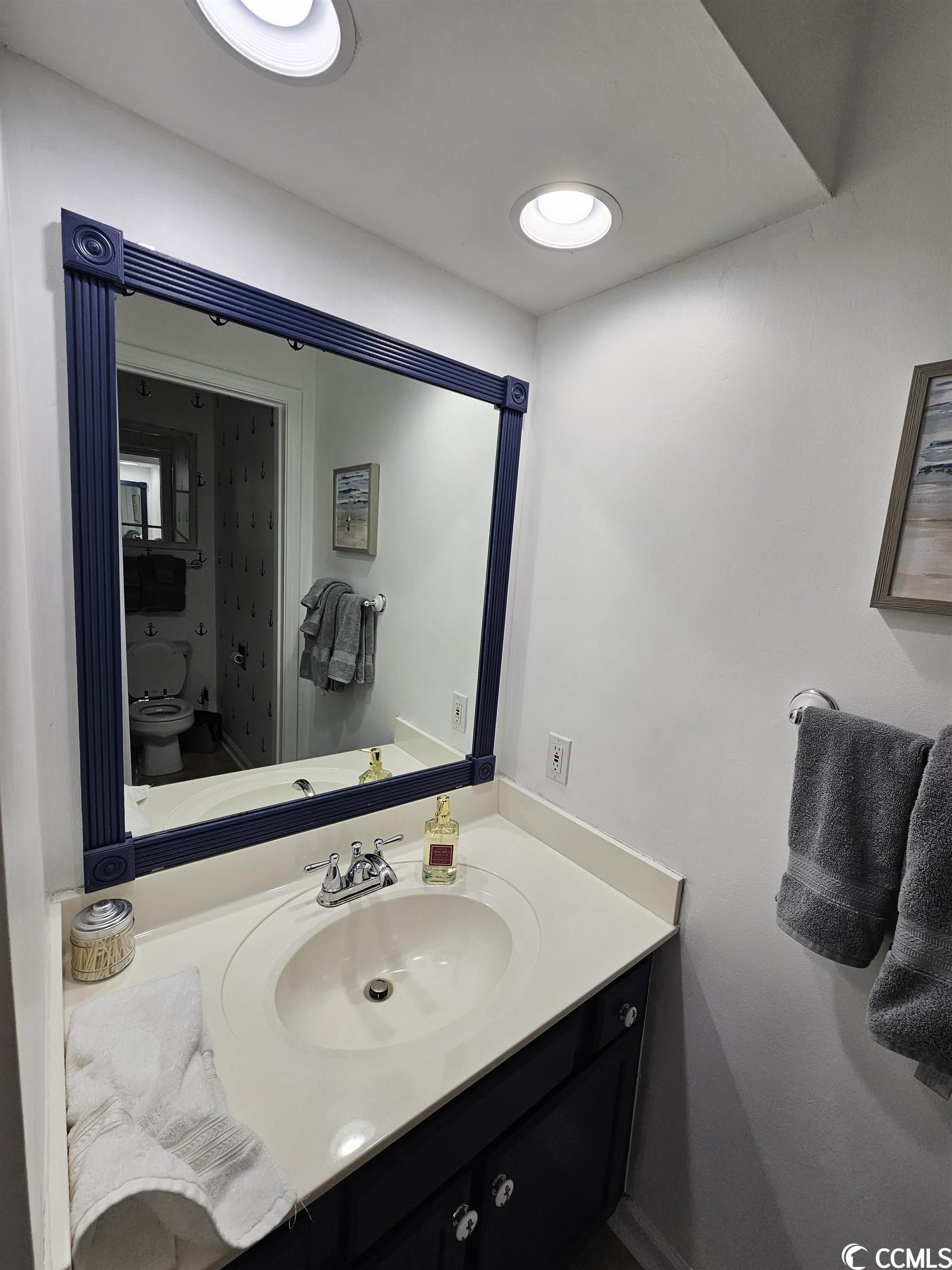 1900 Duffy St. Unit: L-6