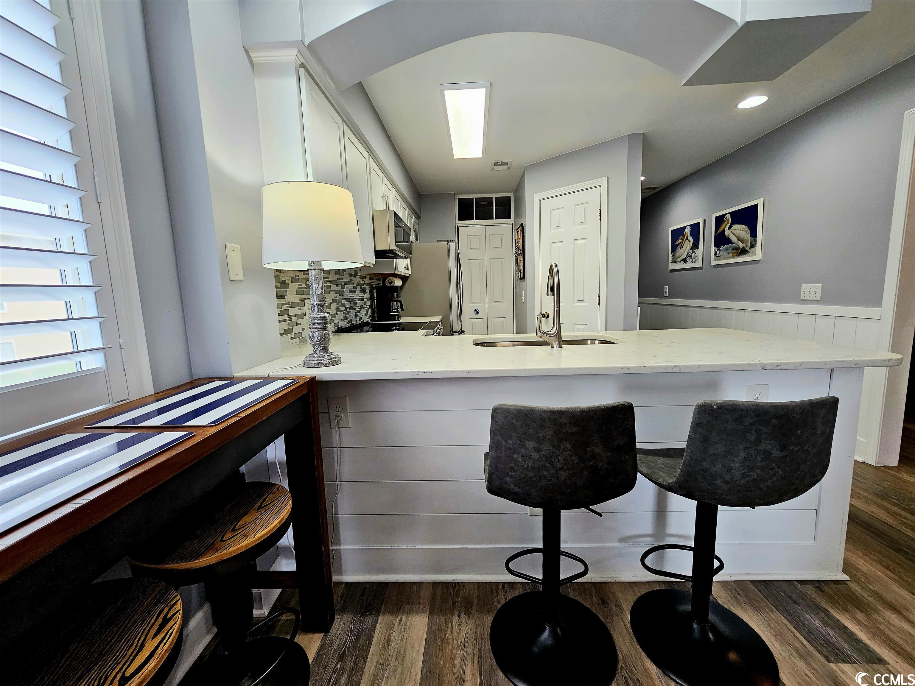1900 Duffy St. Unit: L-6