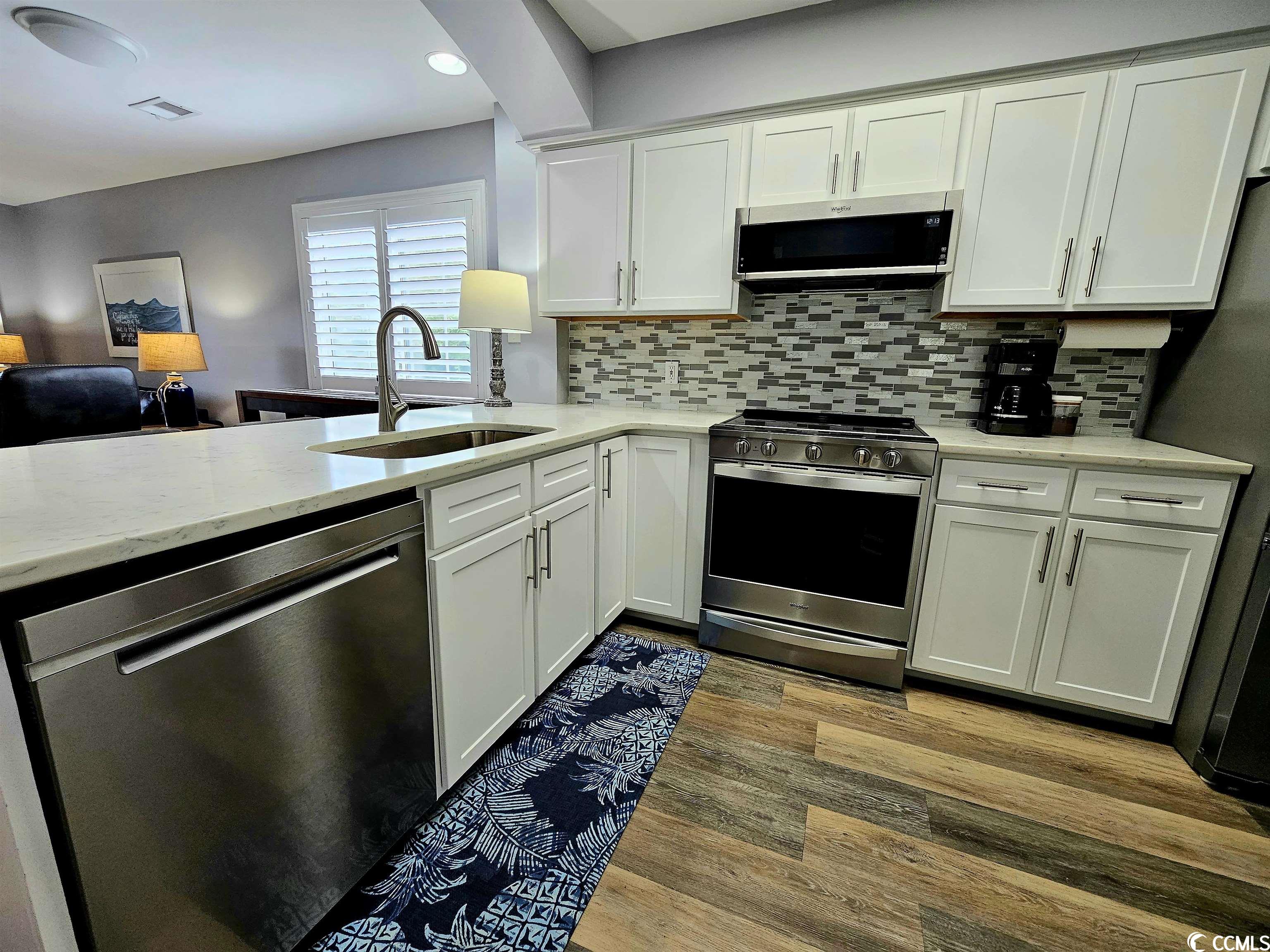 1900 Duffy St. Unit: L-6