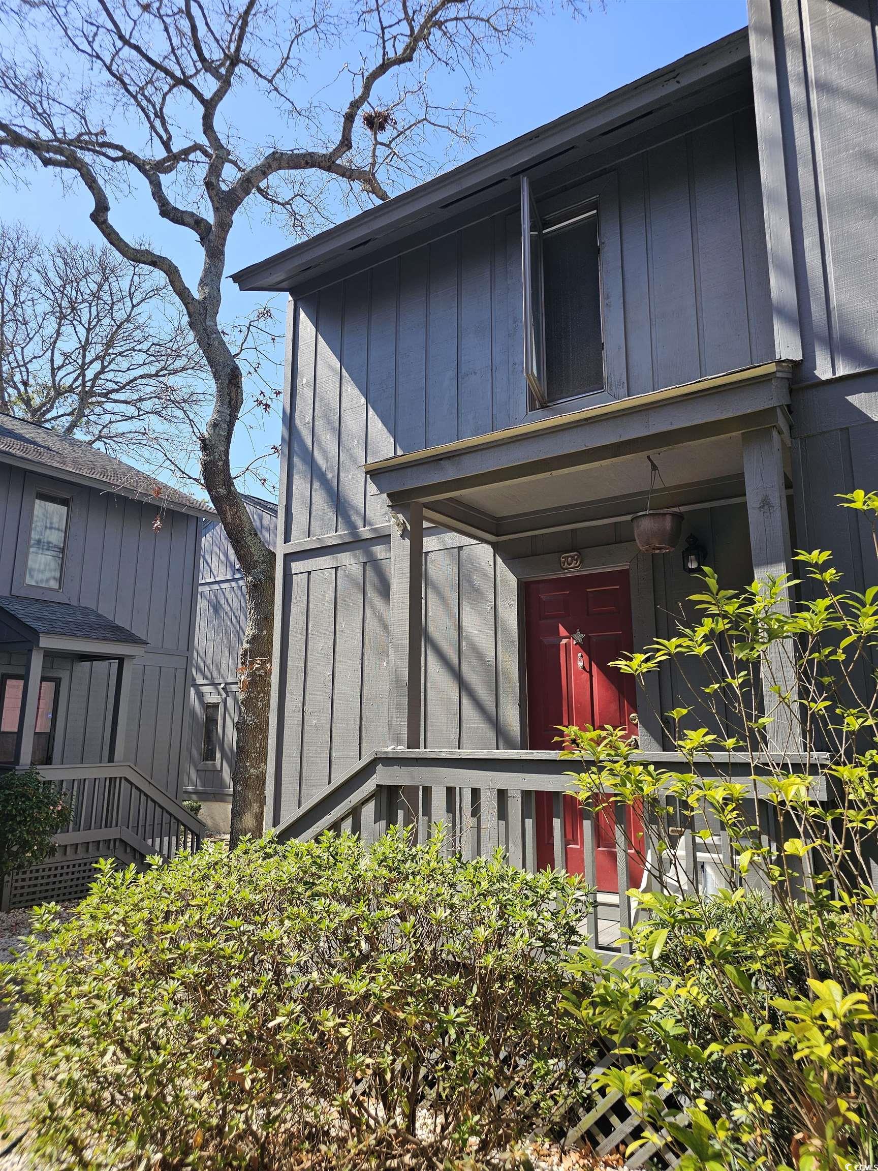 404 71st Ave. N Unit: 709