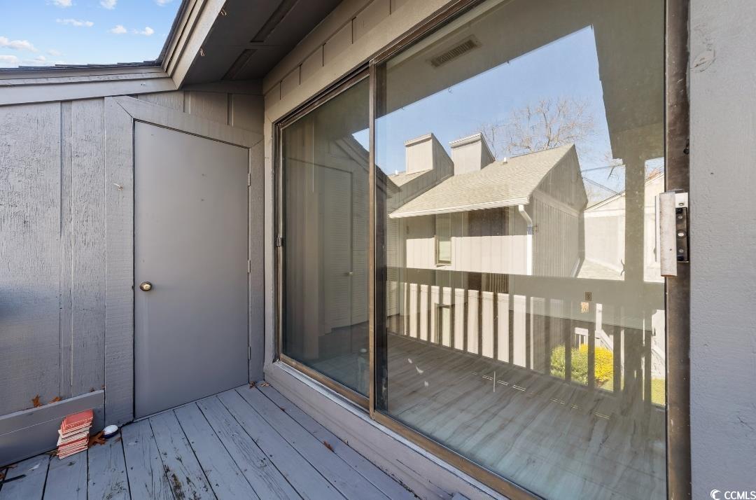 404 71st Ave. N Unit: 709