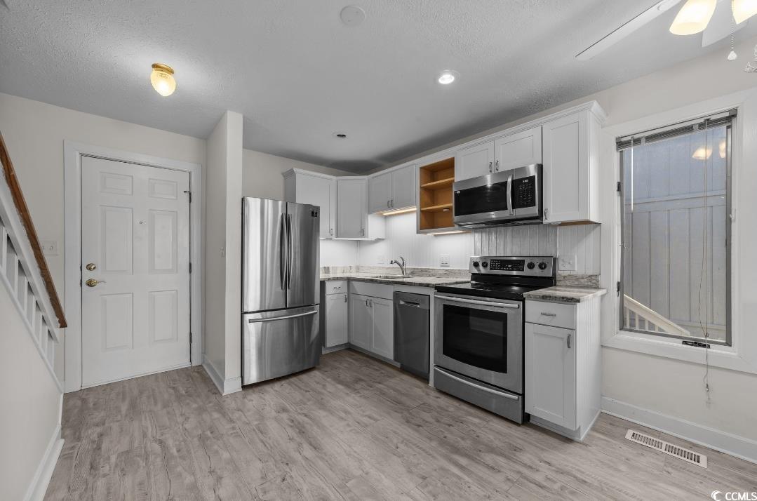 404 71st Ave. N Unit: 709