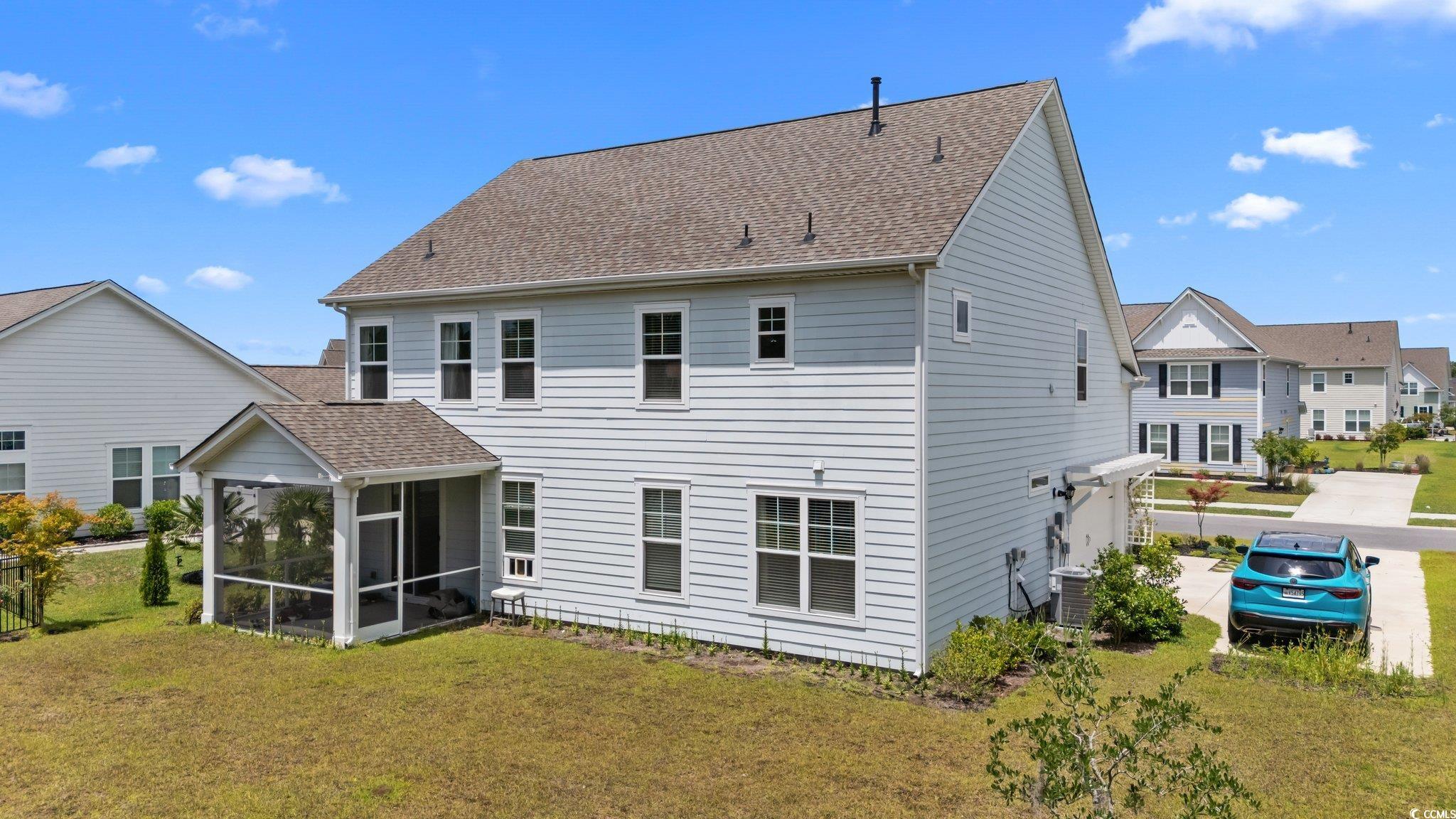 1325 Bermuda Grass Dr.