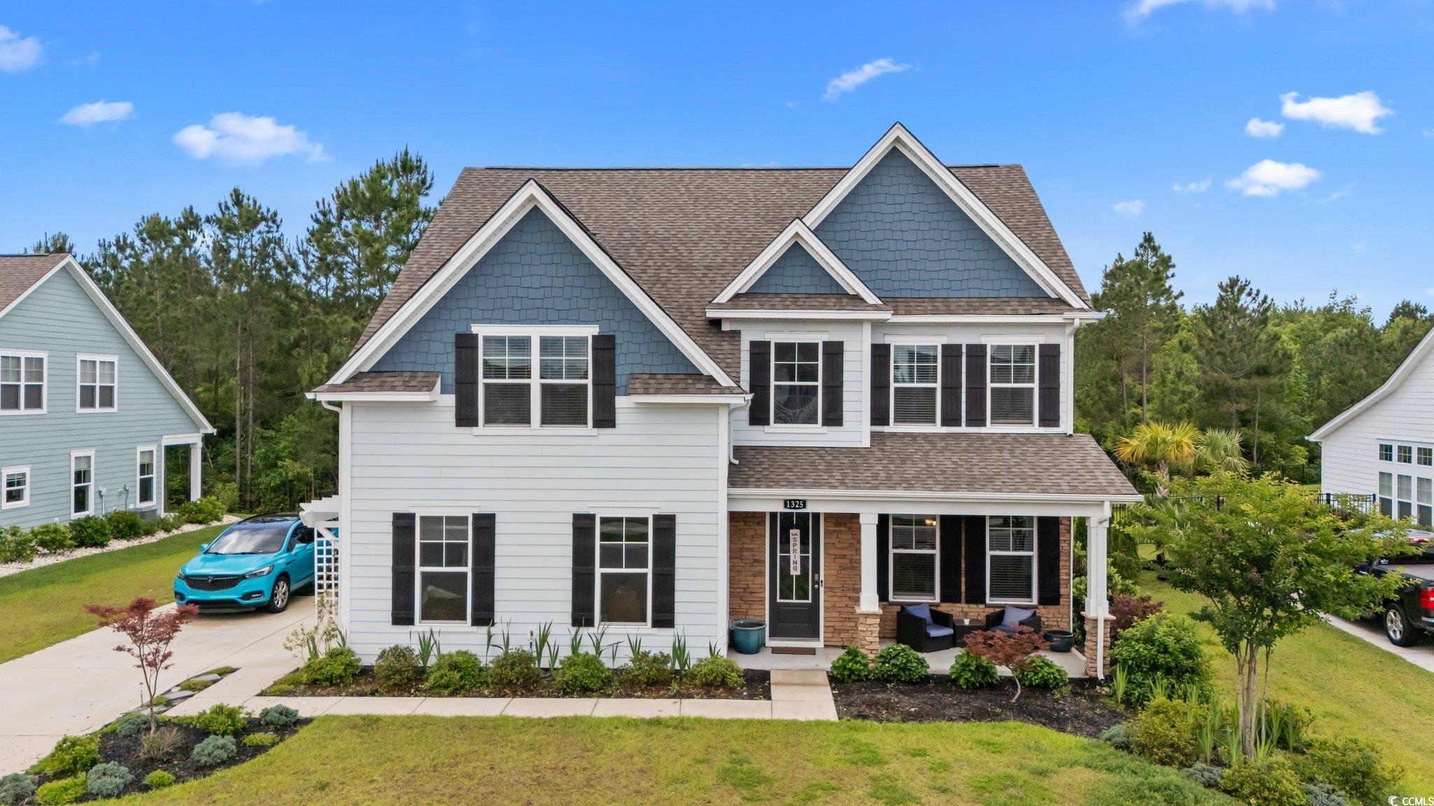1325 Bermuda Grass Dr.