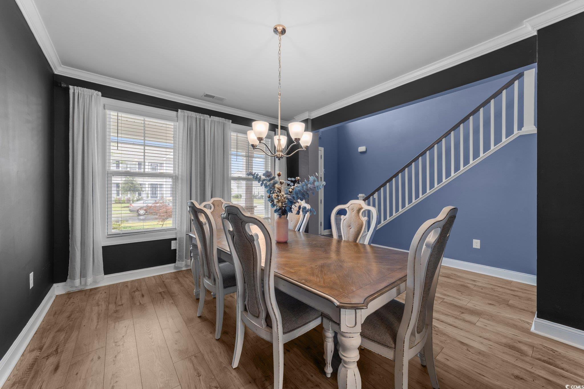 1325 Bermuda Grass Dr.