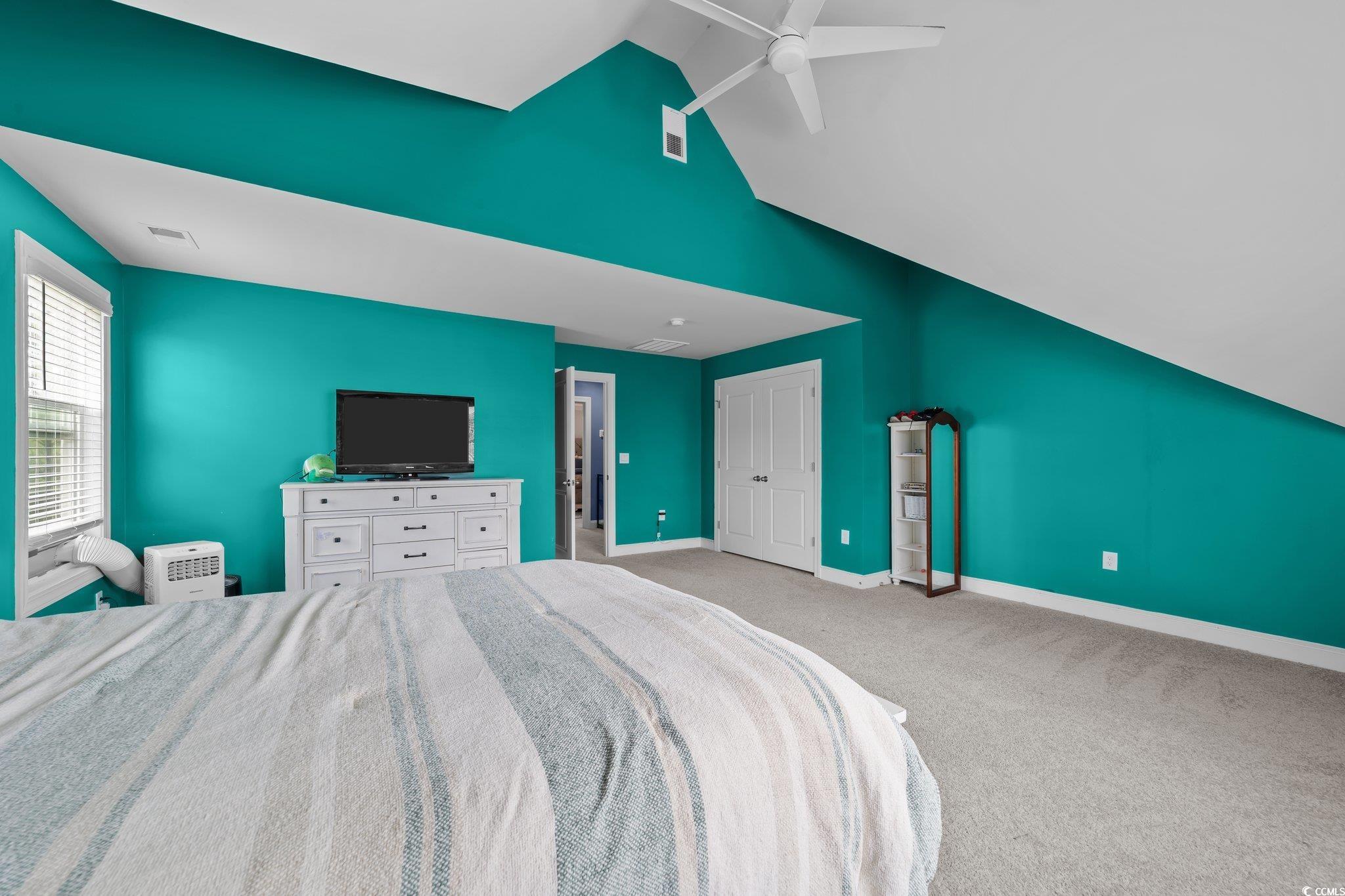 1325 Bermuda Grass Dr.