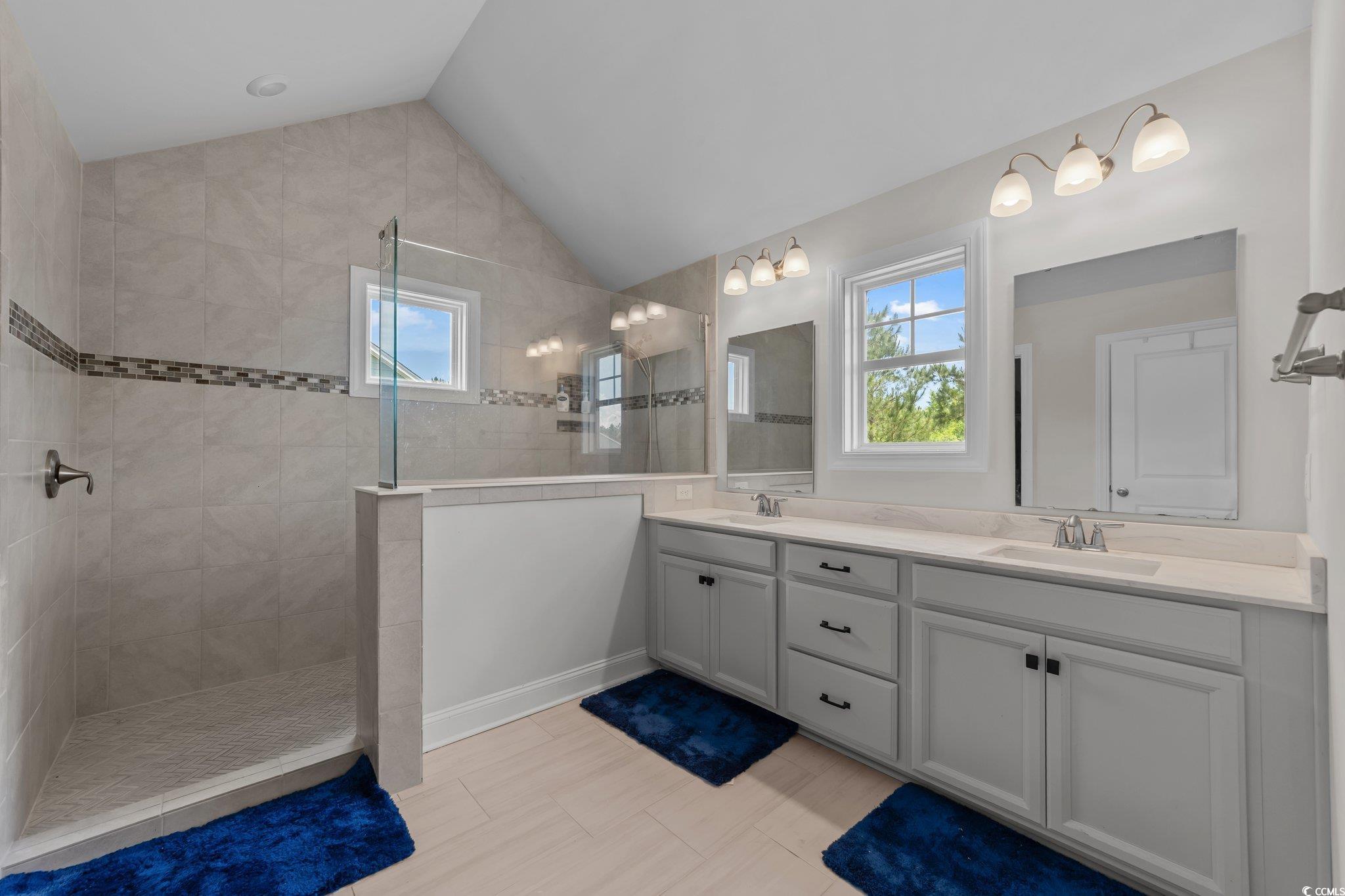 1325 Bermuda Grass Dr.