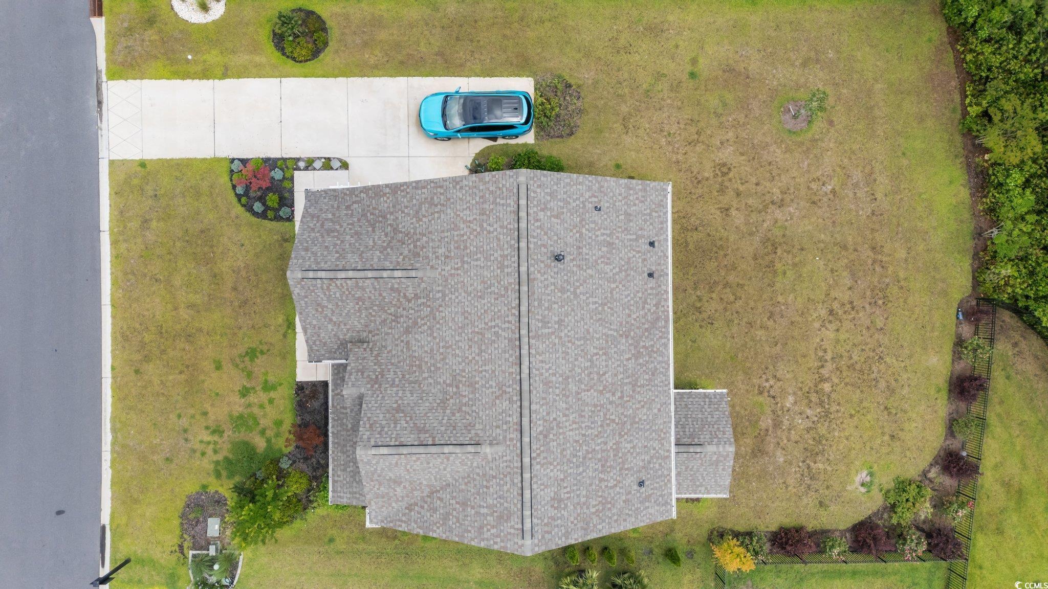 1325 Bermuda Grass Dr.