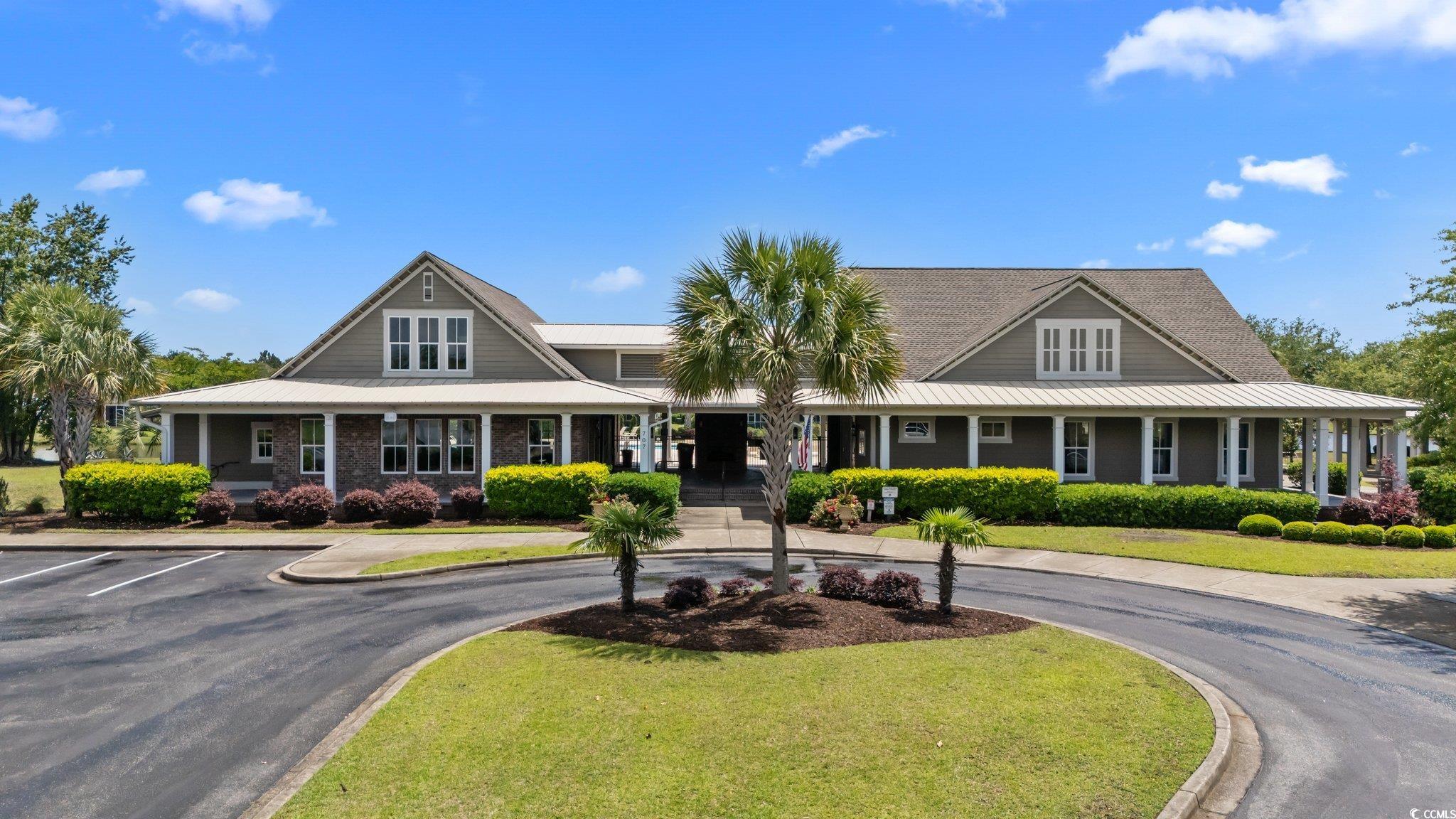 1325 Bermuda Grass Dr.