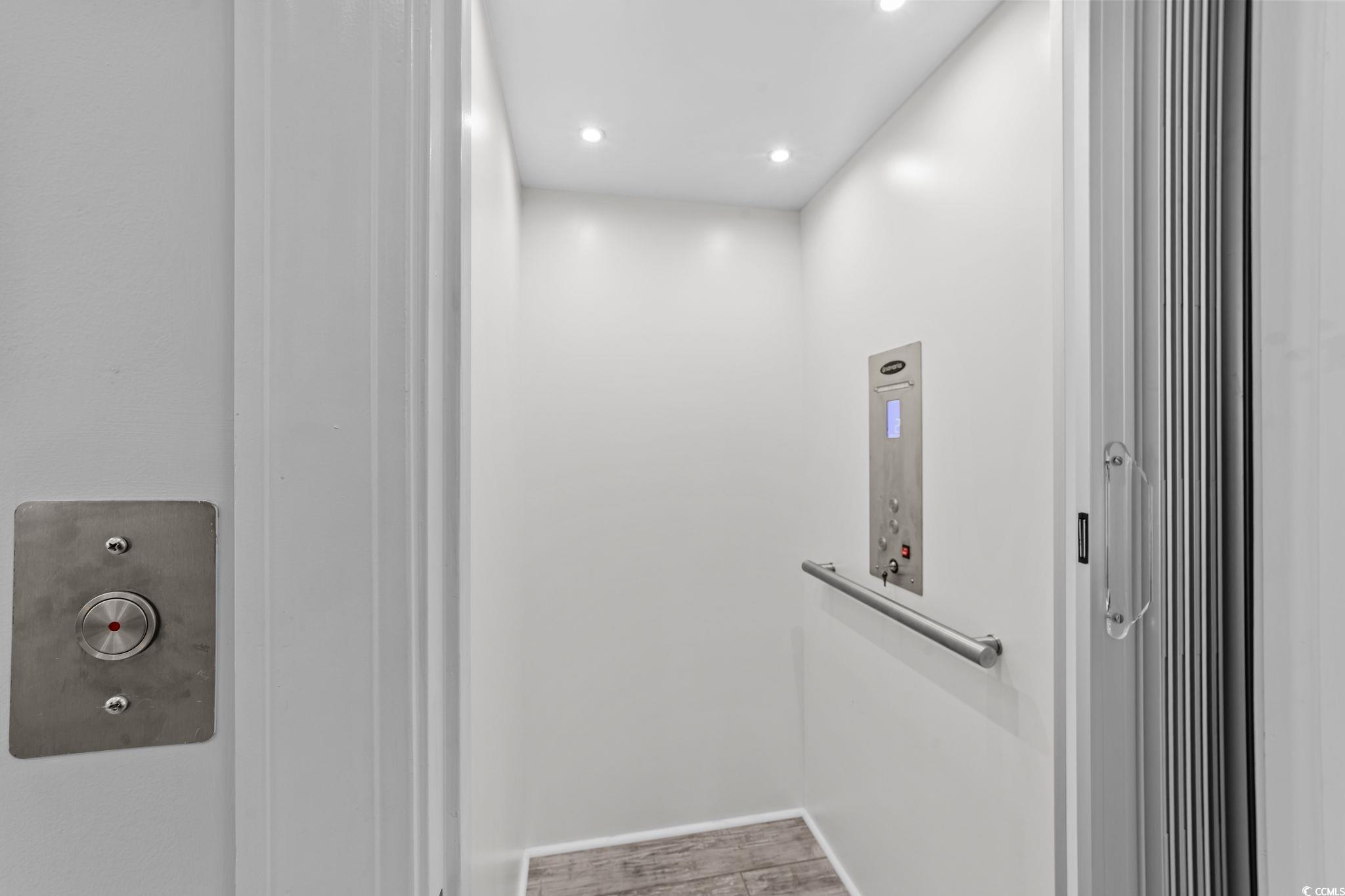 1913 Enclave Ln. Unit: C-102