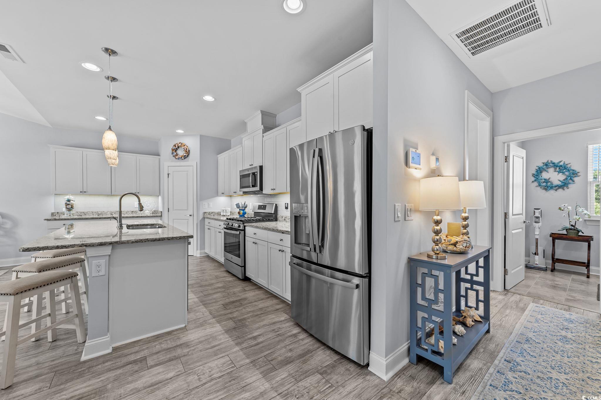 1913 Enclave Ln. Unit: C-102