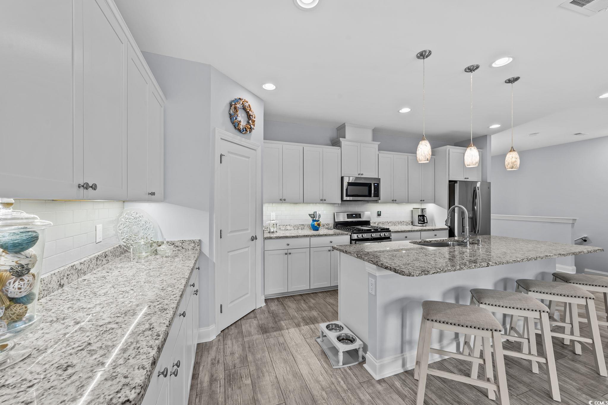 1913 Enclave Ln. Unit: C-102