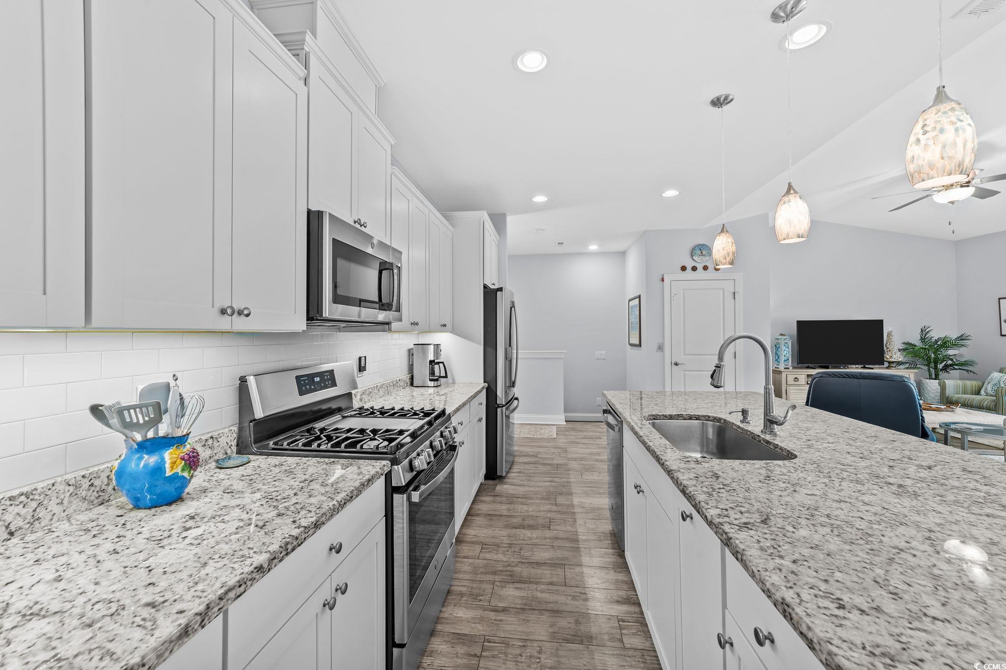 1913 Enclave Ln. Unit: C-102