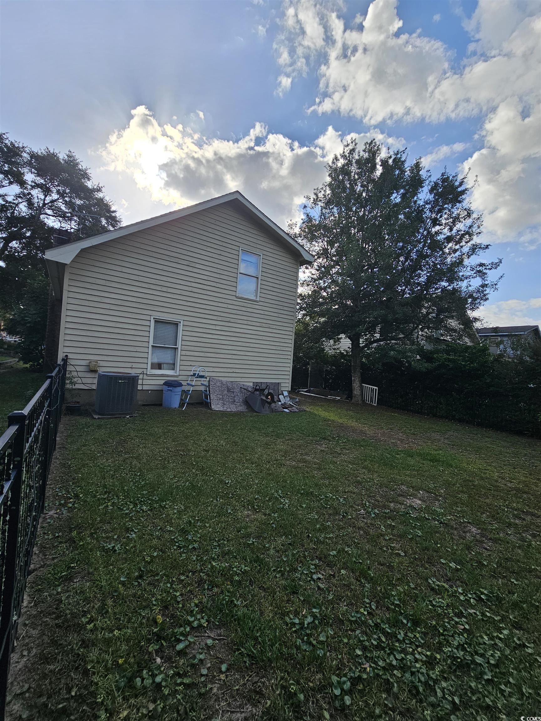 512 2nd Ave. S