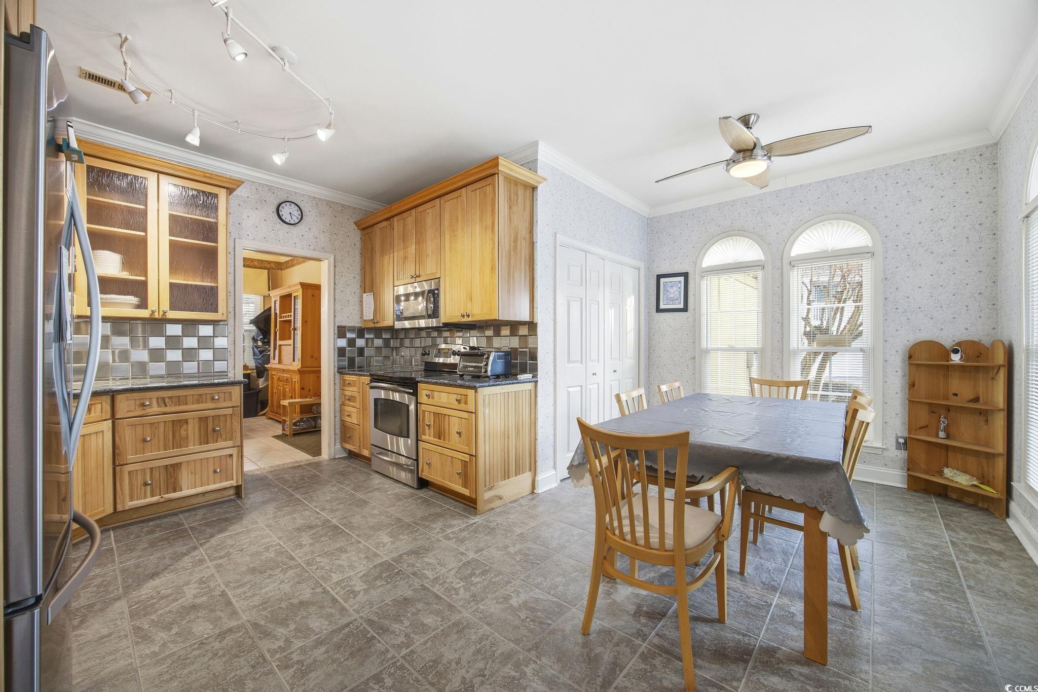 4306 Windy Heights Dr.