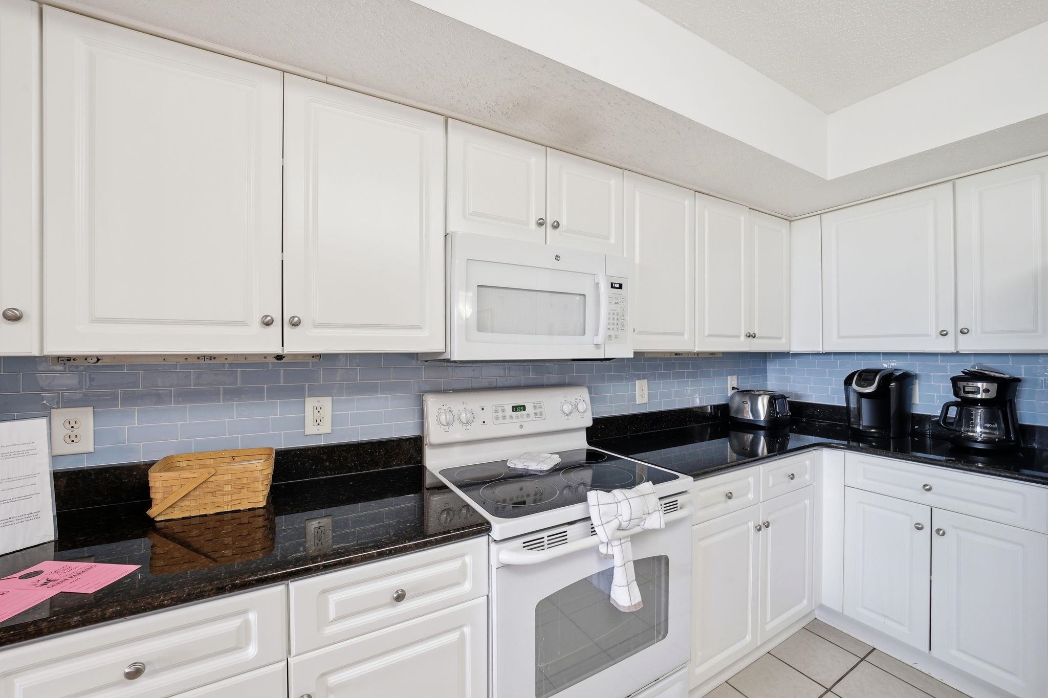 2151 Bridge View Ct. Unit: 3-104