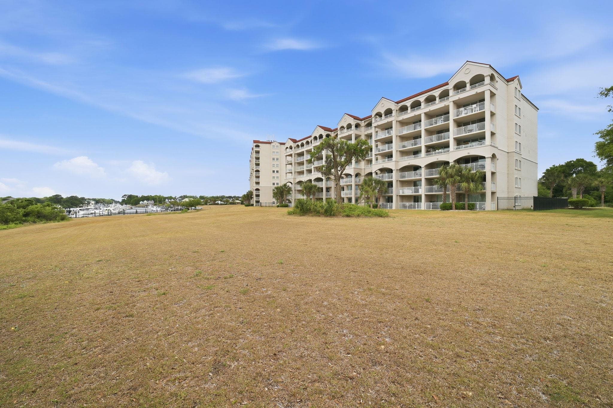 2151 Bridge View Ct. Unit: 3-104