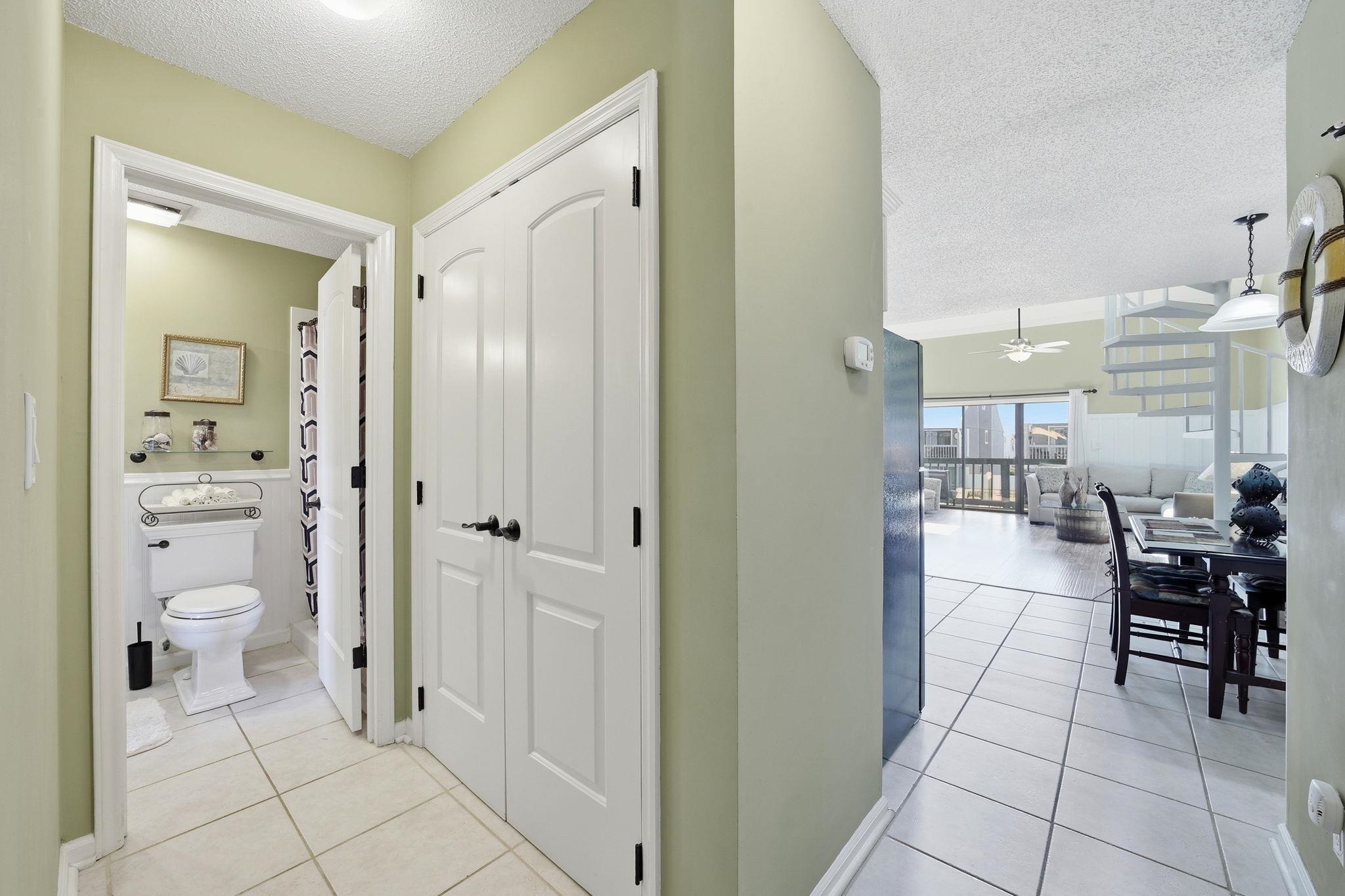 1890 Auburn Dr. Unit: 32J