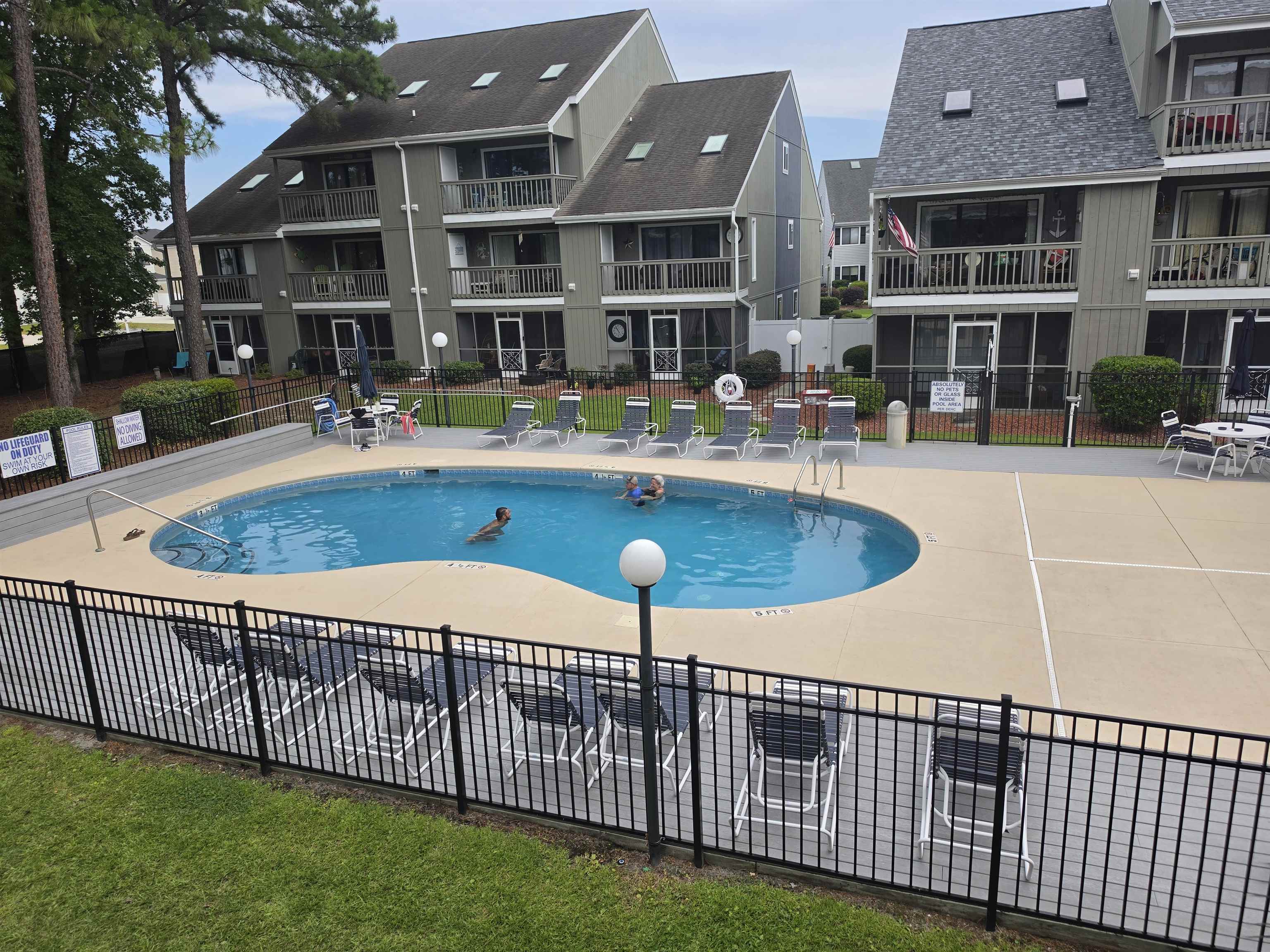 1890 Auburn Dr. Unit: 32J
