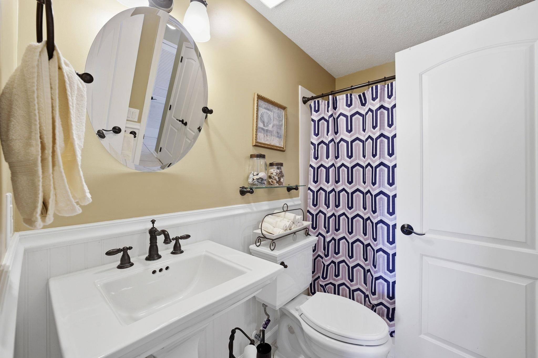 1890 Auburn Dr. Unit: 32J