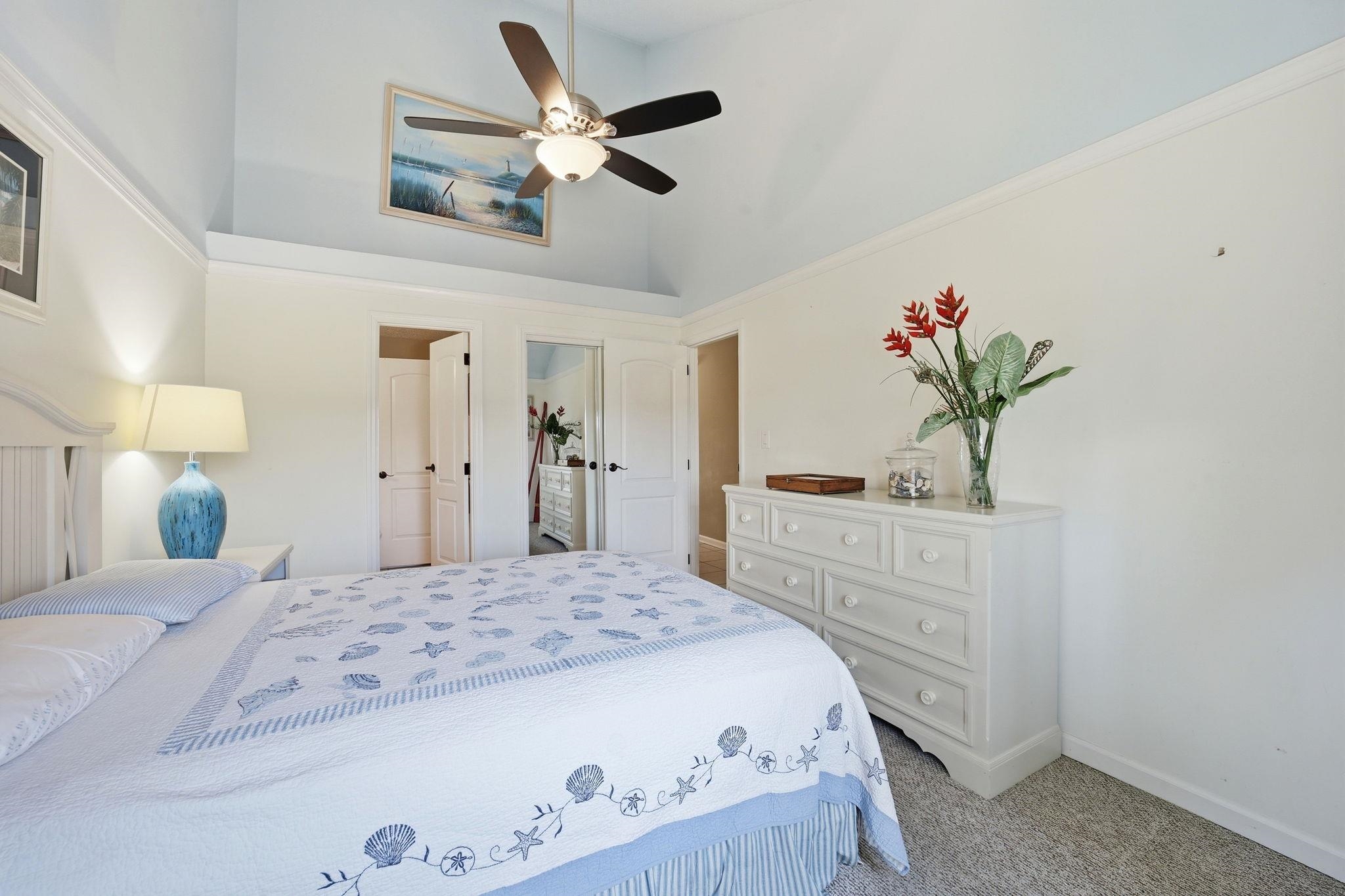 1890 Auburn Dr. Unit: 32J