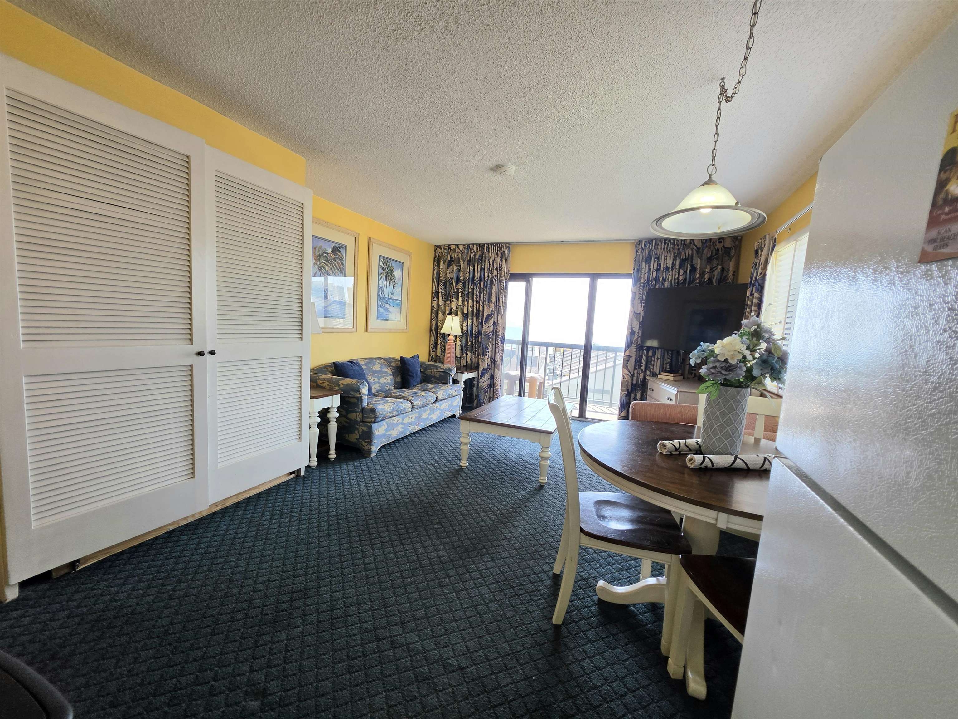 210 75th Ave N Unit: 4050