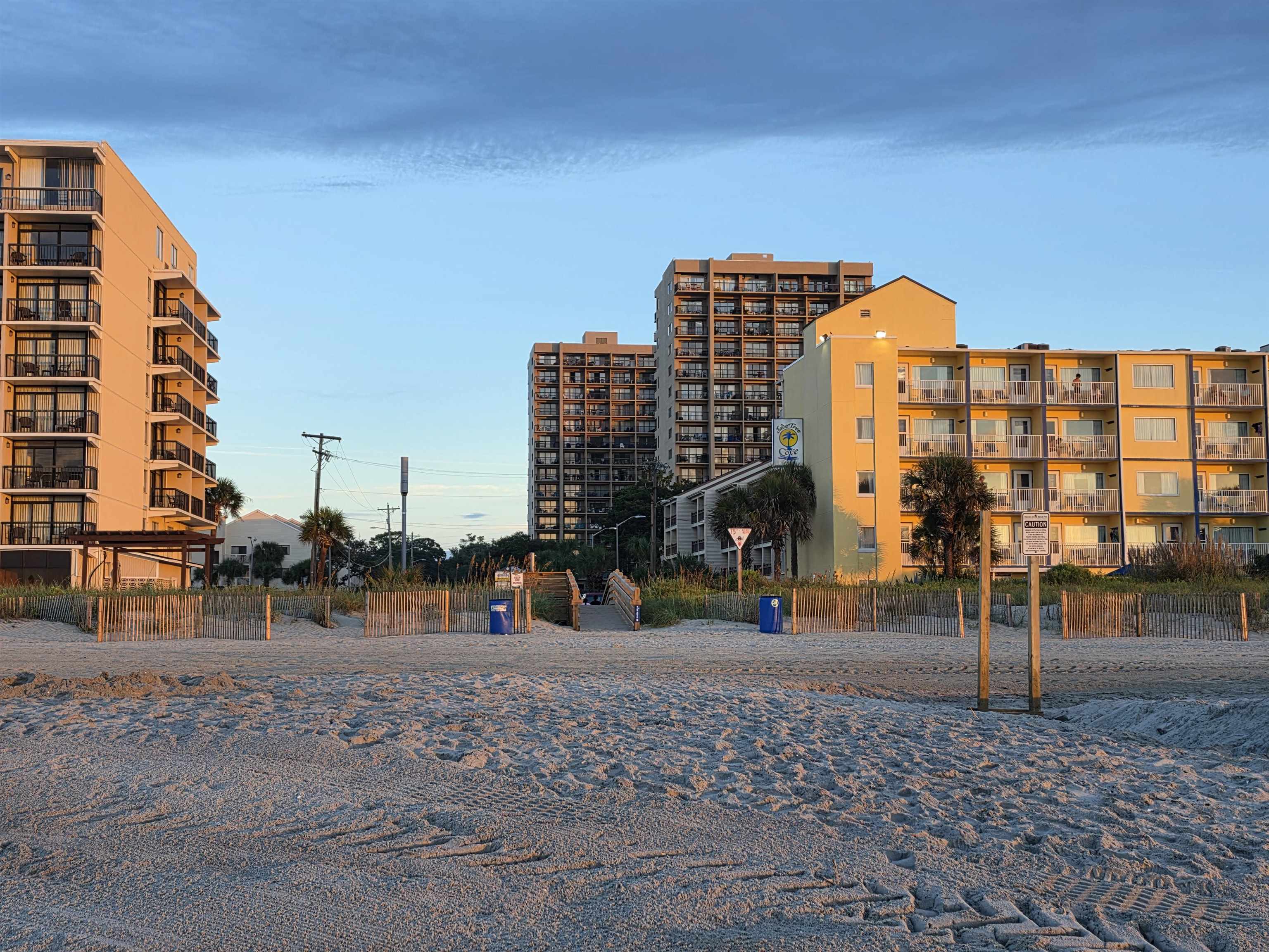 210 75th Ave N Unit: 4050