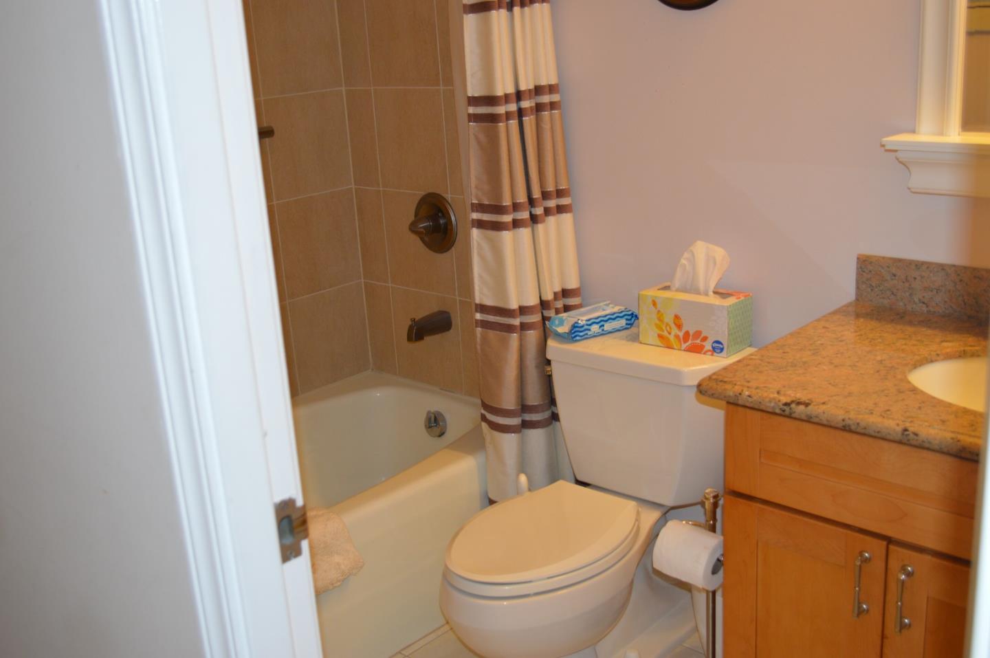 555 Laurel AVE 215