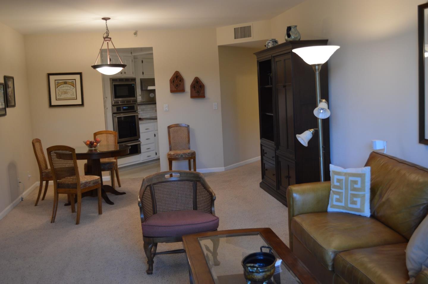 555 Laurel AVE 215