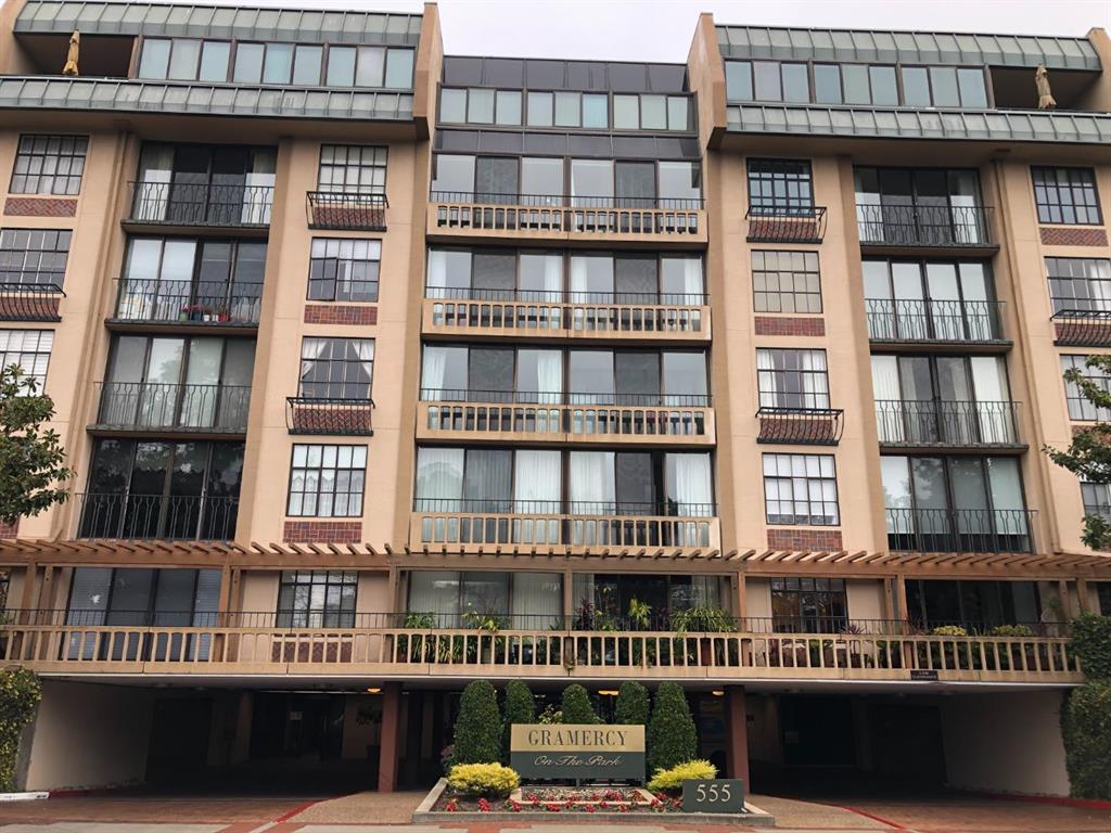 555 Laurel AVE 215