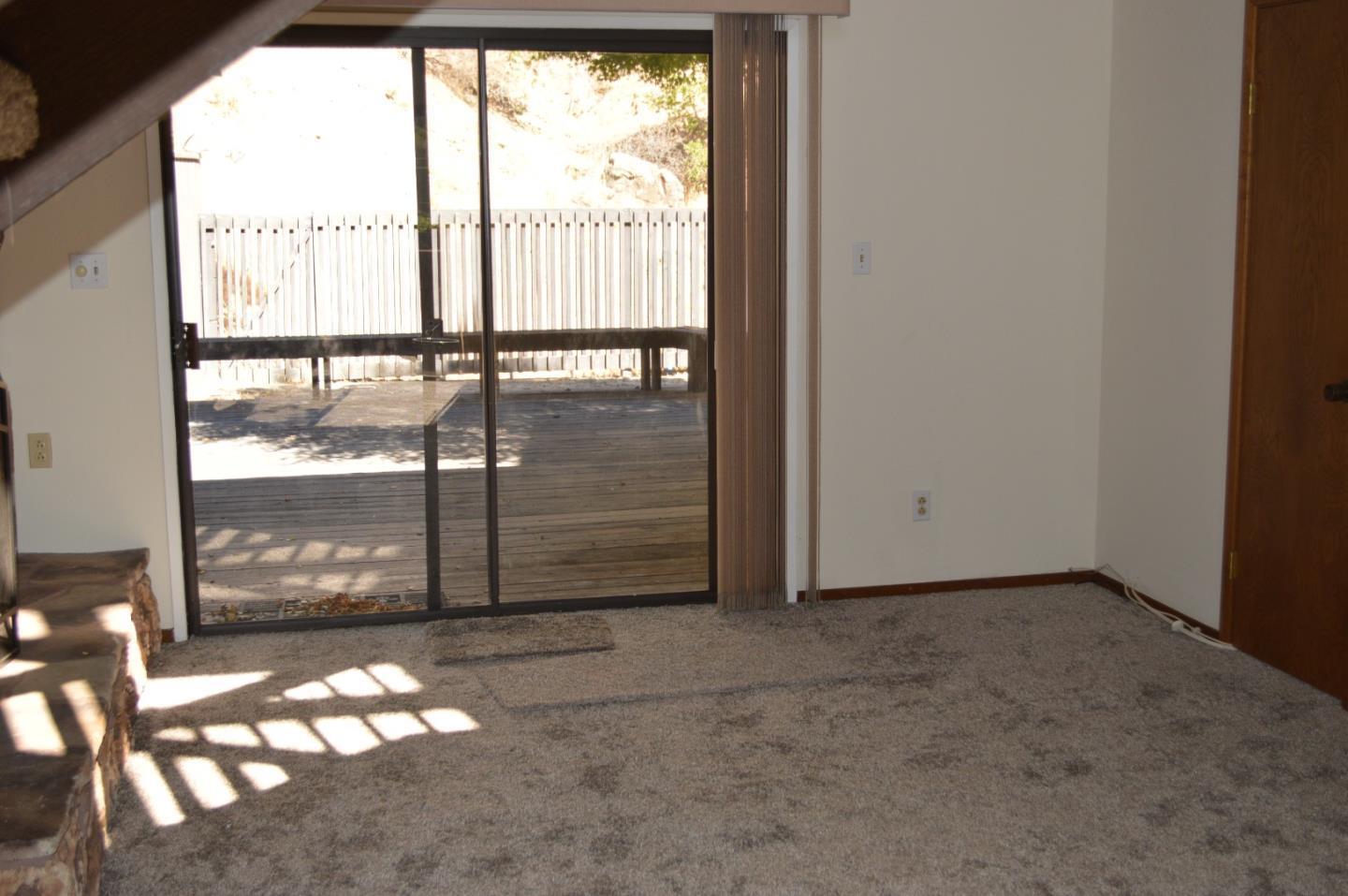 1005 Drake Court