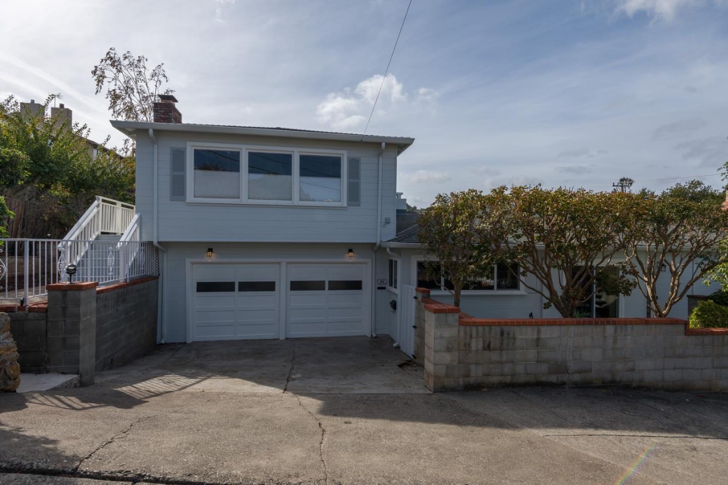 901 Ruth AVE