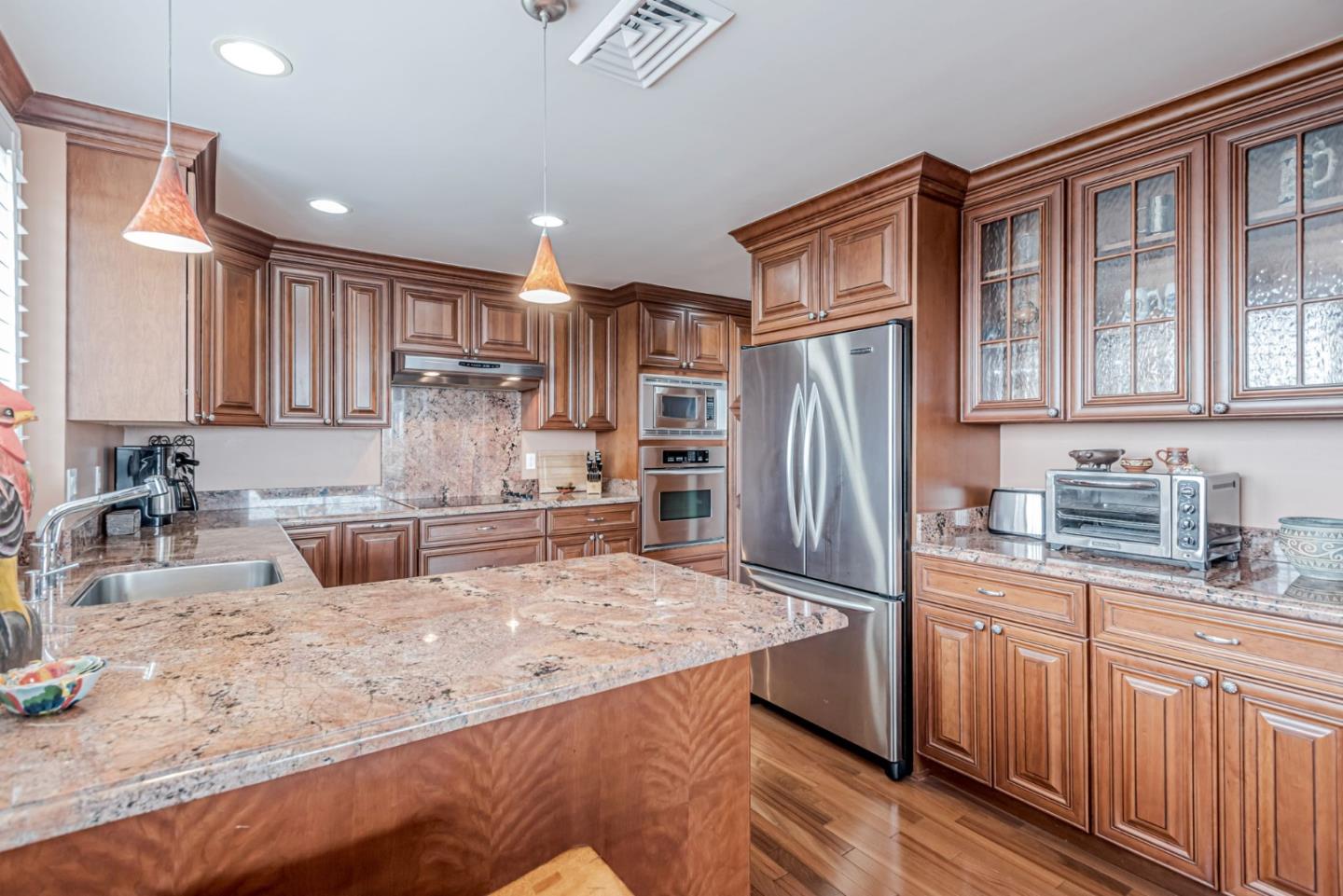 50 Mounds RD 305