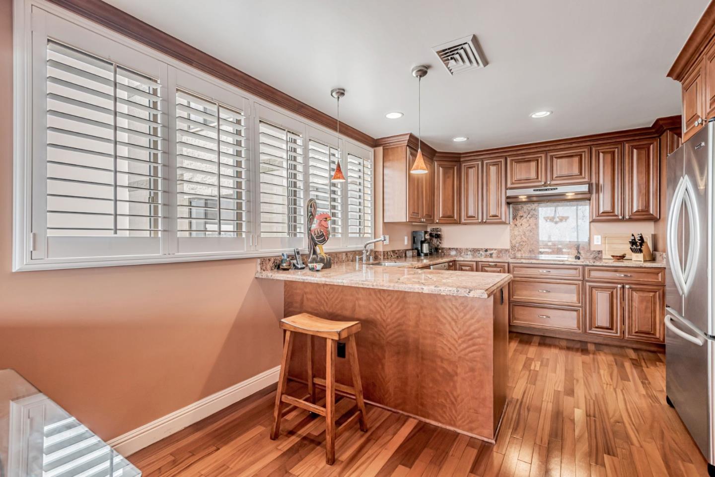 50 Mounds RD 305
