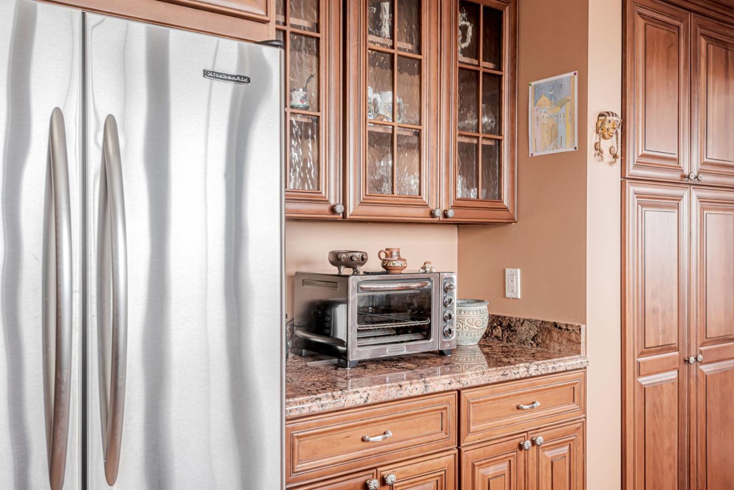 50 Mounds RD 305