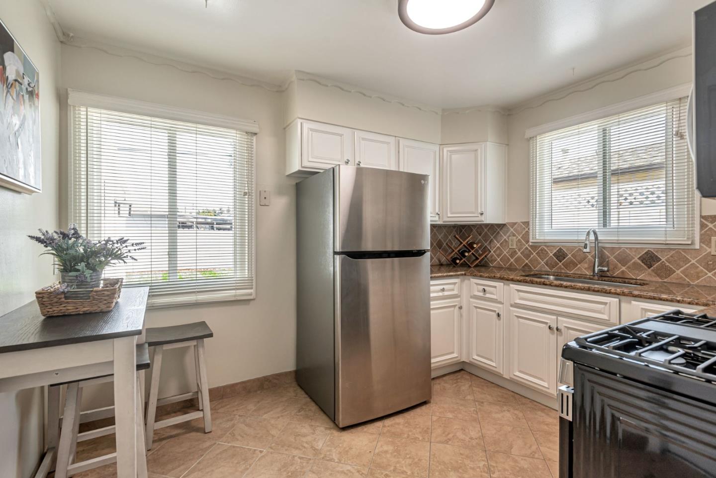 602 Los Gatos WAY