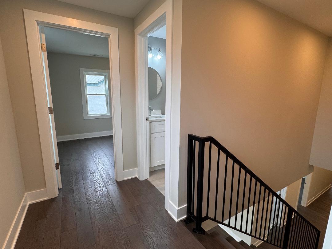 421 W South 1st Street
