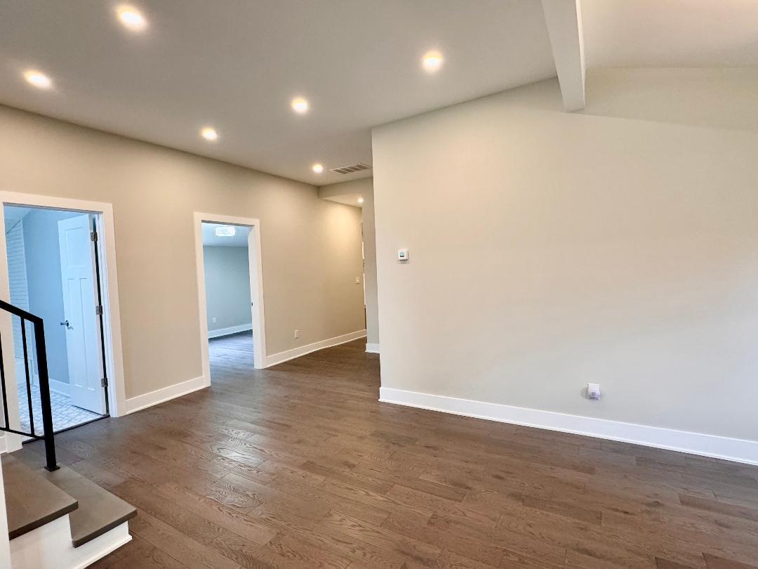 421 W South 1st Street