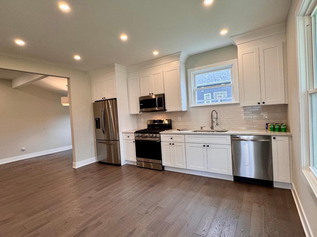 421 W South 1st Street