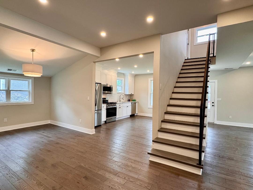 421 W South 1st Street