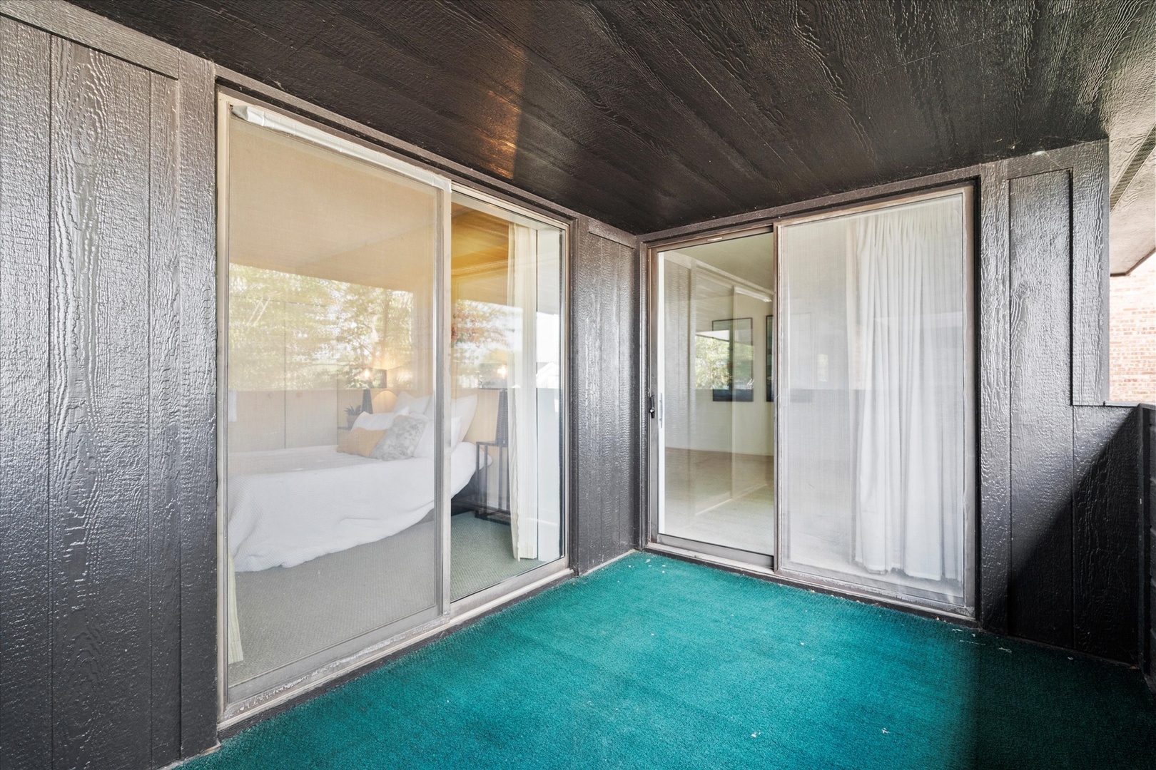 1265 N Sterling Avenue Unit: 201