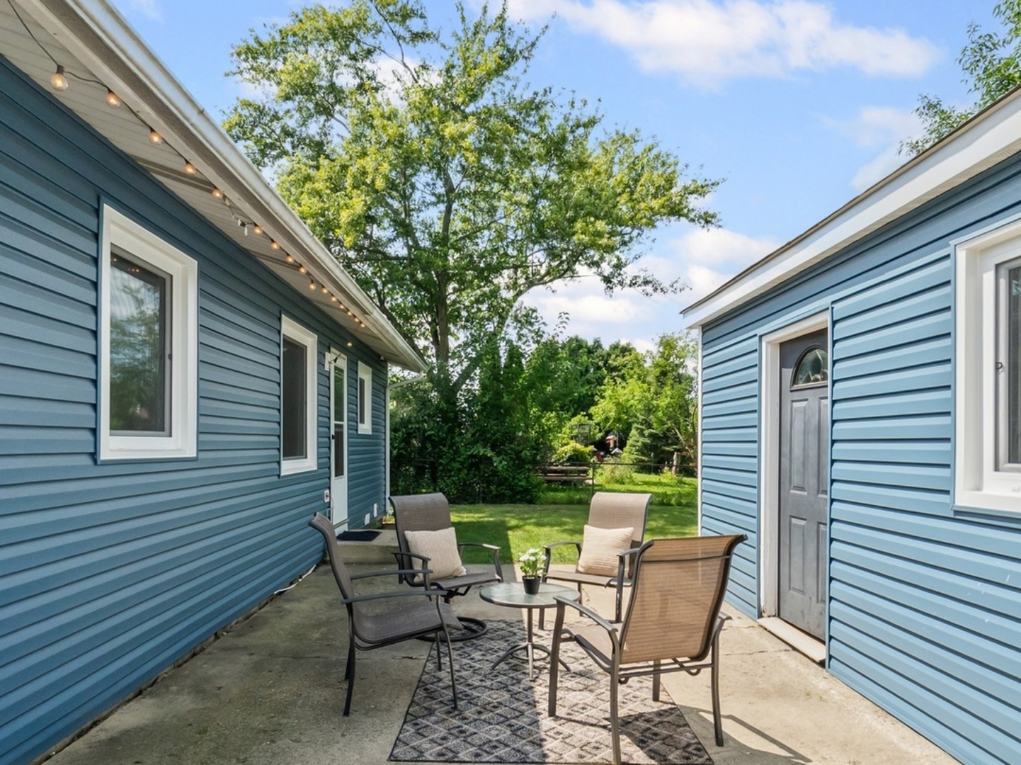 1124 LOVELL Court