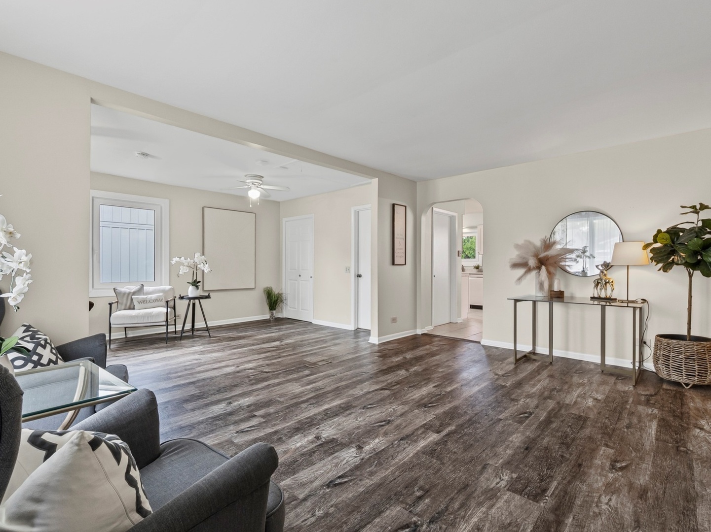 1124 LOVELL Court