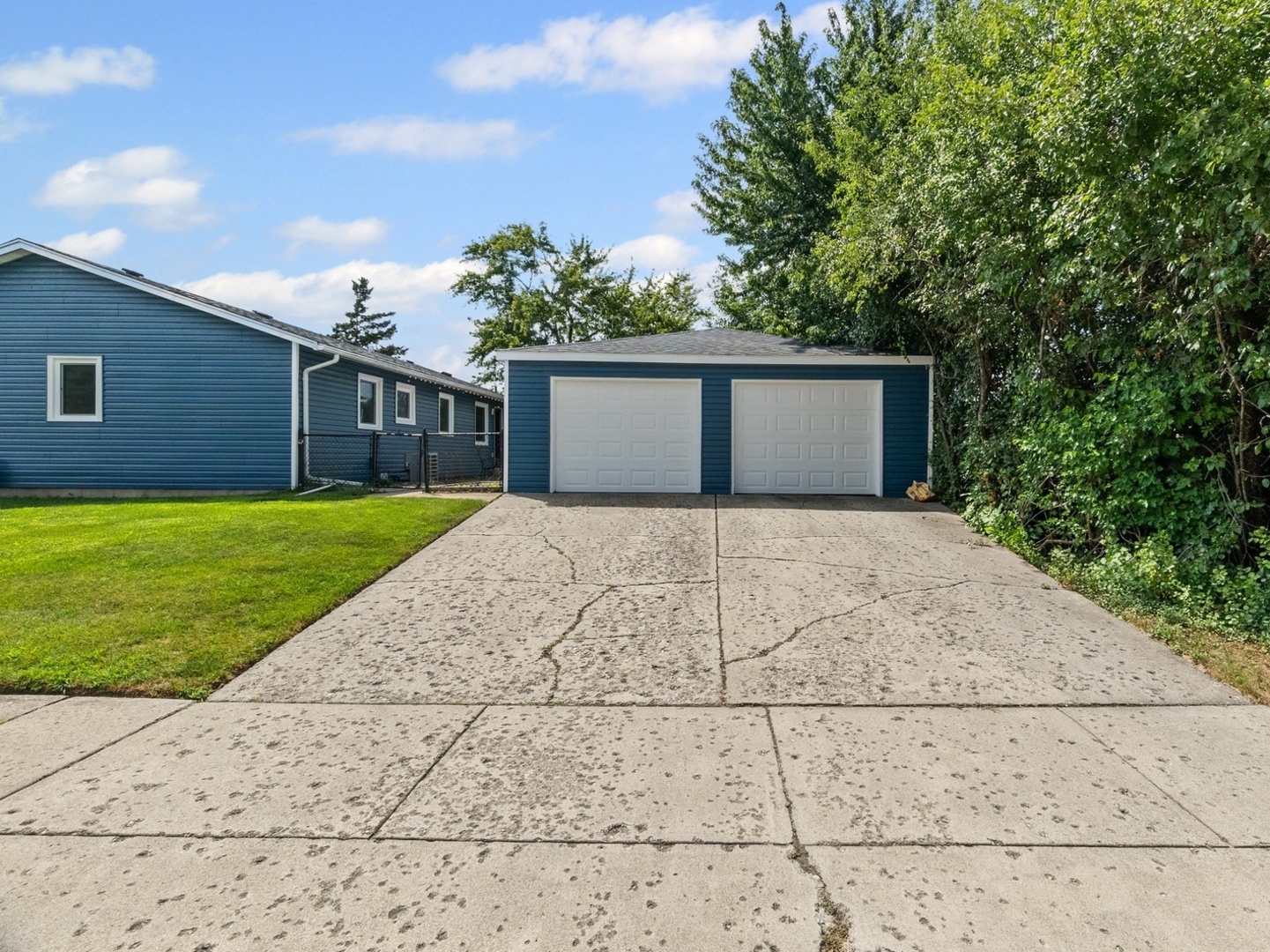 1124 LOVELL Court