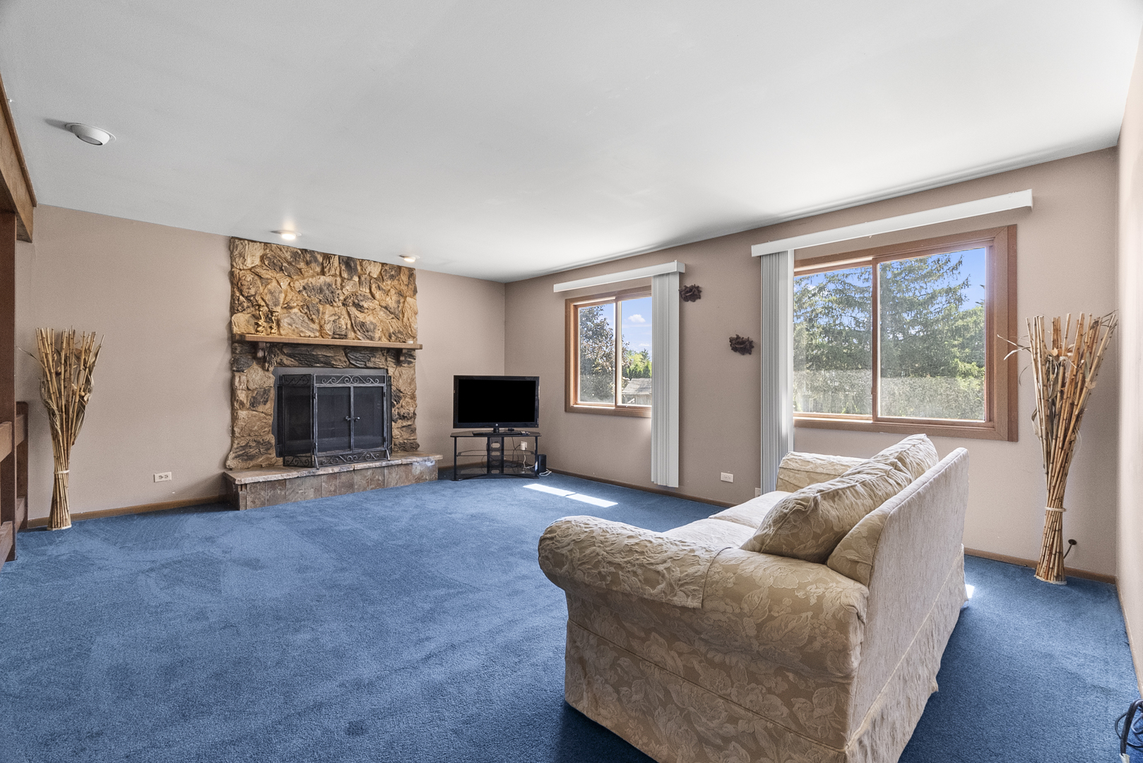 211 N Oltendorf Road