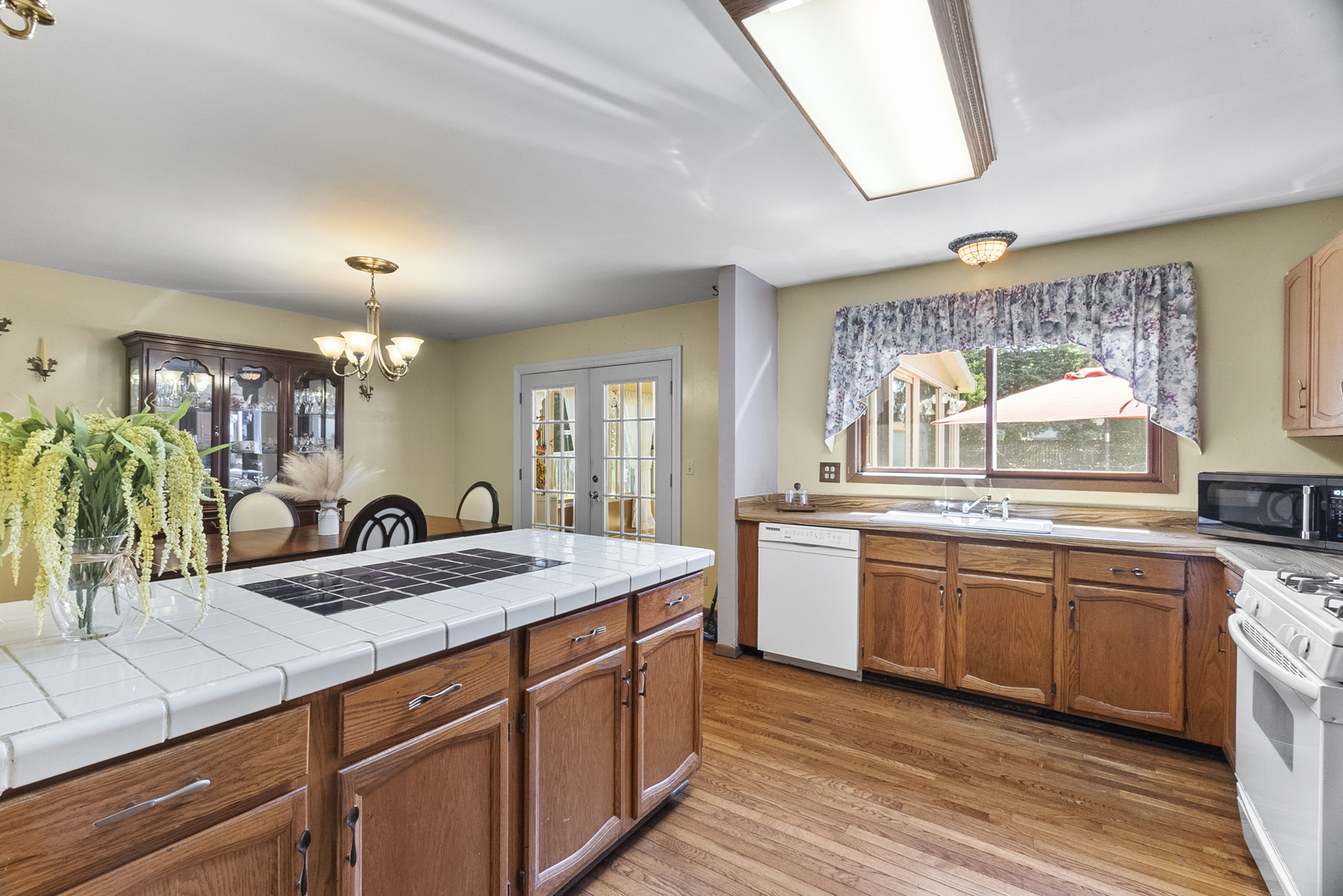 211 N Oltendorf Road