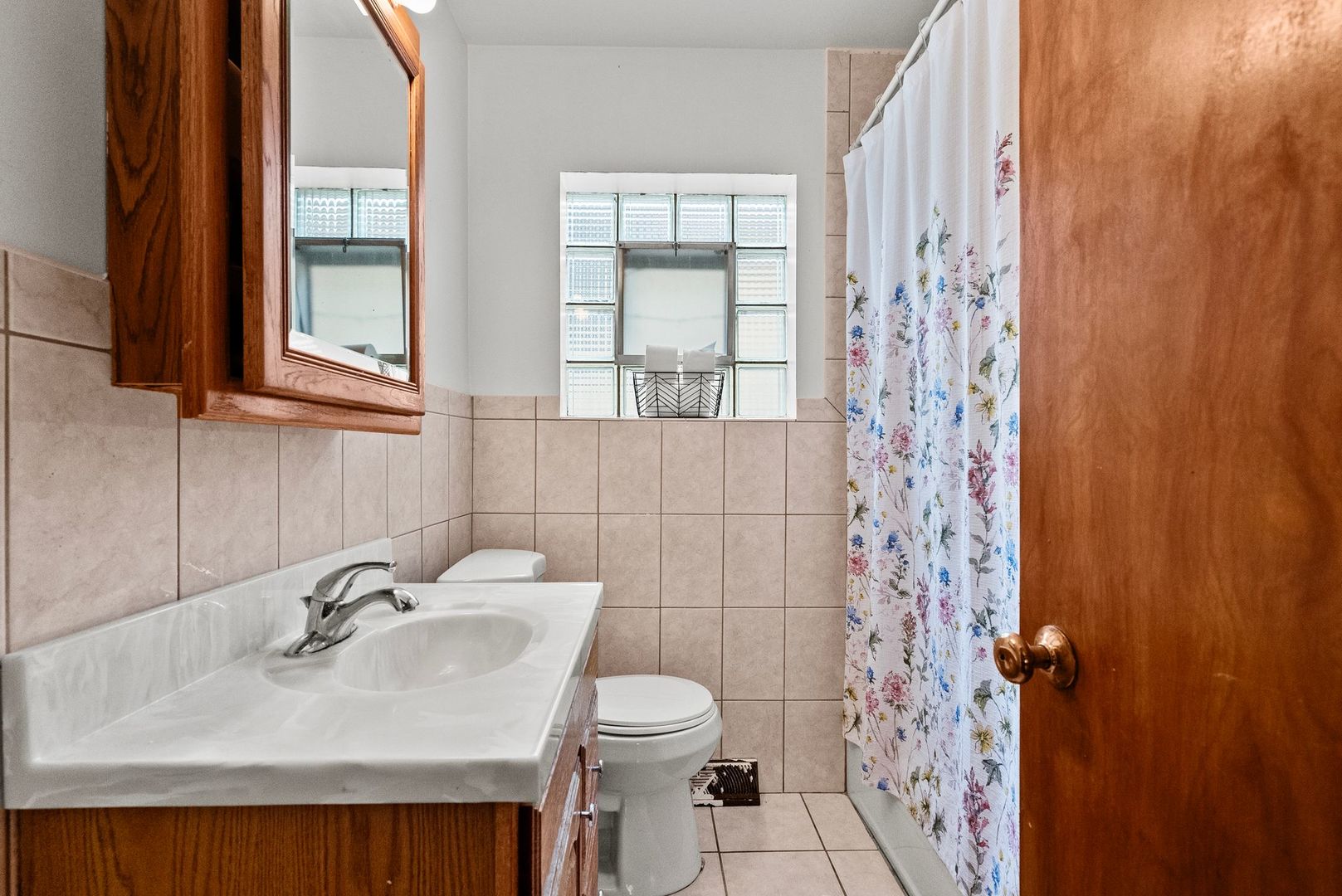 6332 N Mobile Avenue