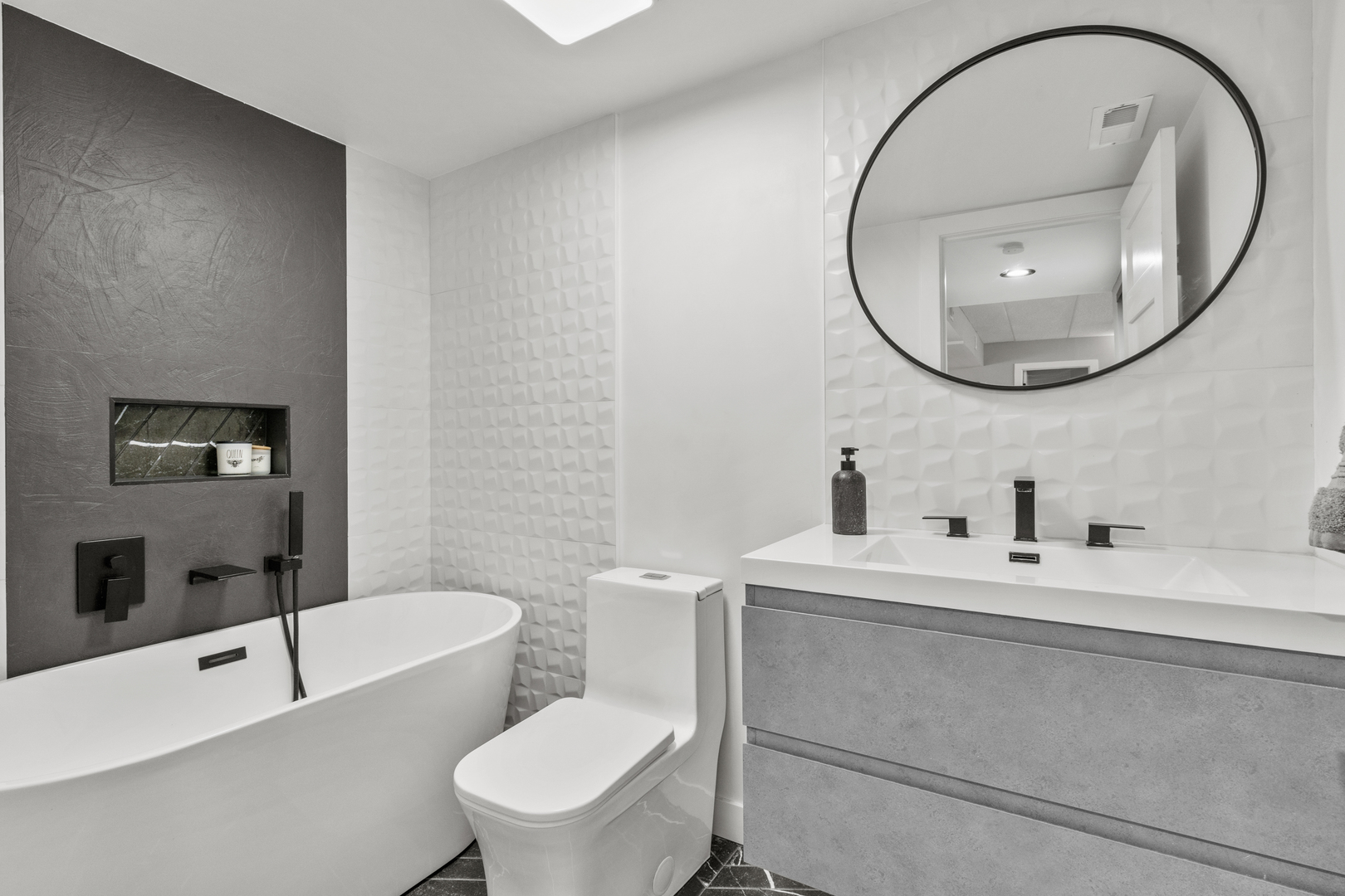 545 S River Road Unit: 307