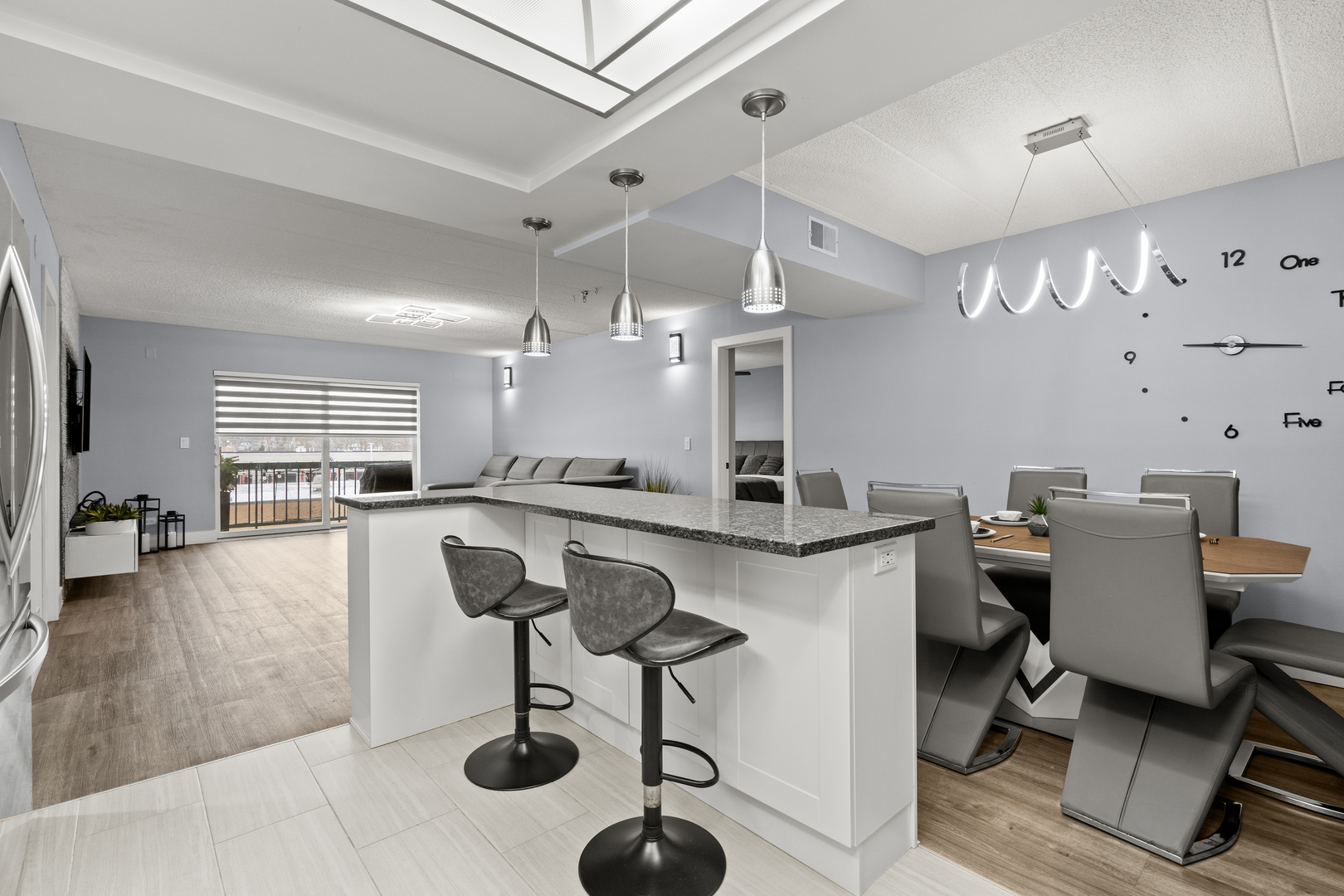 545 S River Road Unit: 307