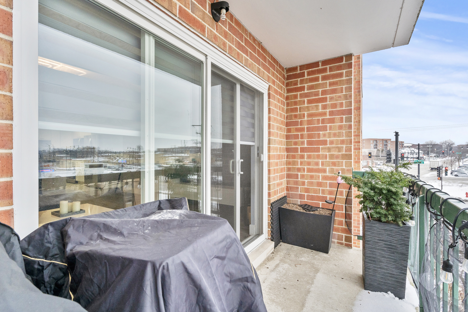 545 S River Road Unit: 307